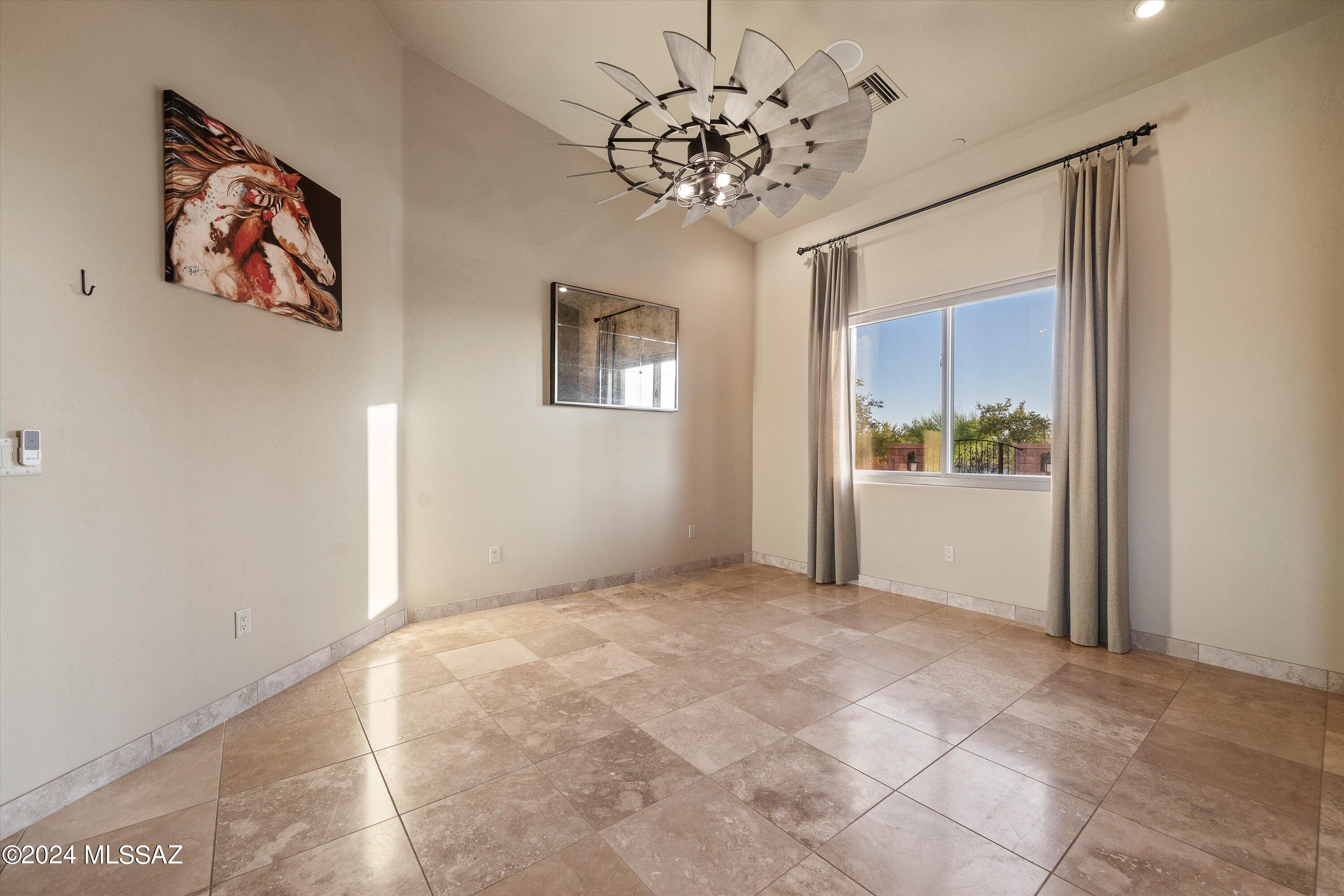 Coyote Creek (1-395) - Residential