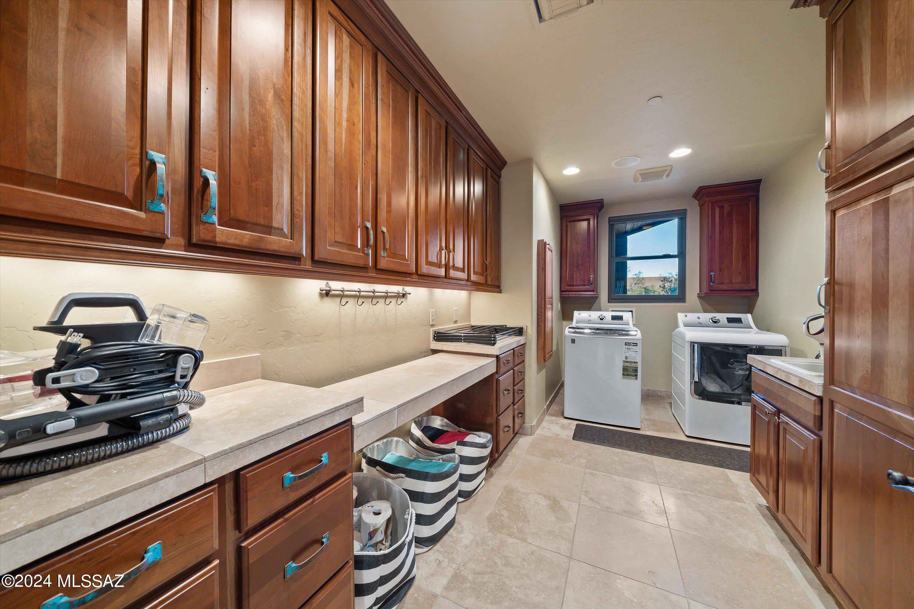Coyote Creek (1-395) - Residential