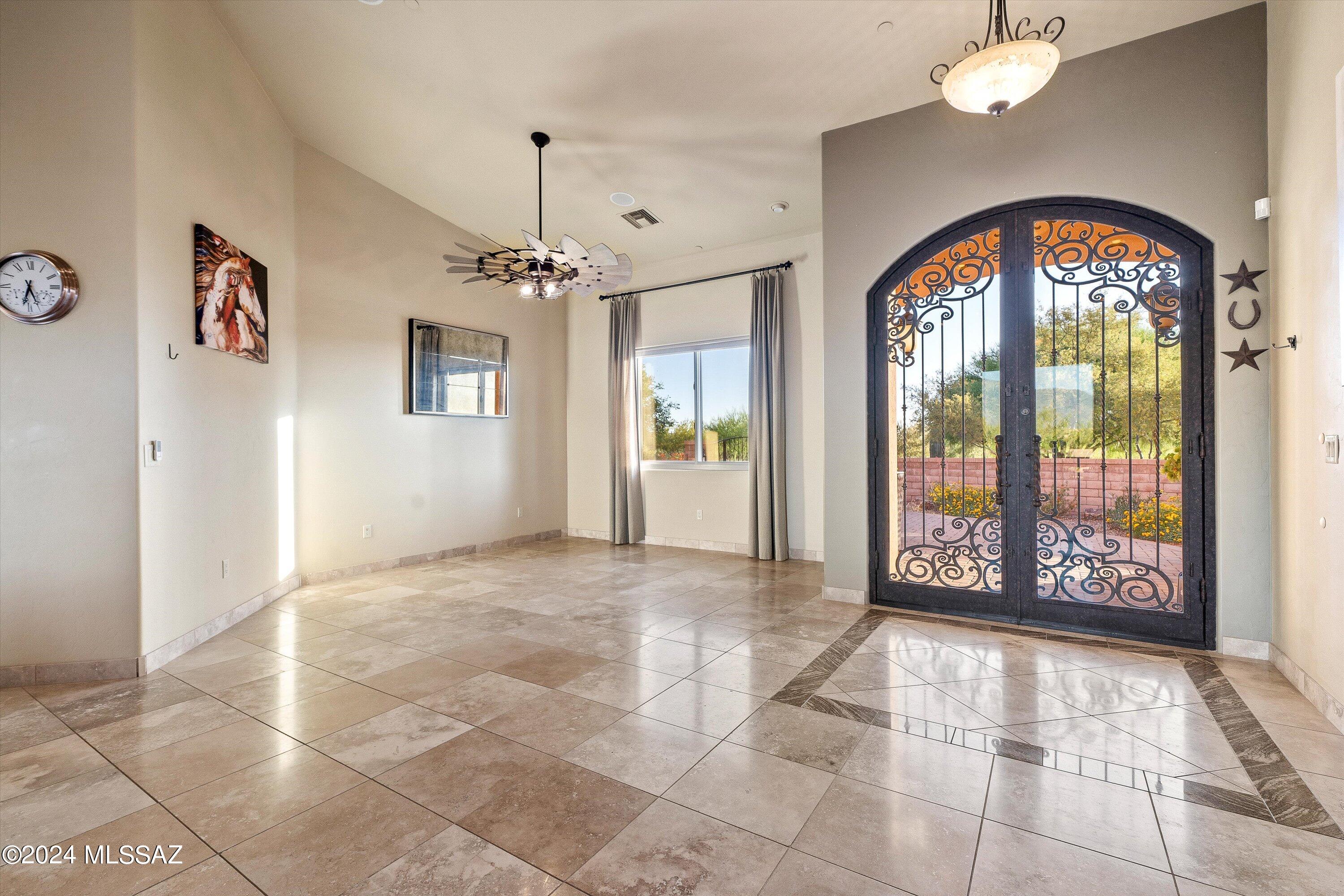Coyote Creek (1-395) - Residential
