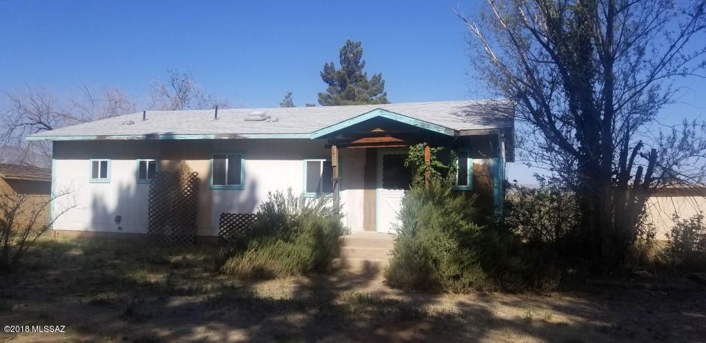 2 bedroom 2 bathroom spacious site built home on a nearly 3 acre parcel located in Richland Ranchettes * Mature trees surround property * Mountain views * Move in and finish the construction * Owner of record is Fannie Mae * The Seller must comply with HUD Guidelines 24 CFR 206.125 (fannie mae reverse mortgage foreclosure * Seller cannot accept less than listed price (appraised value).