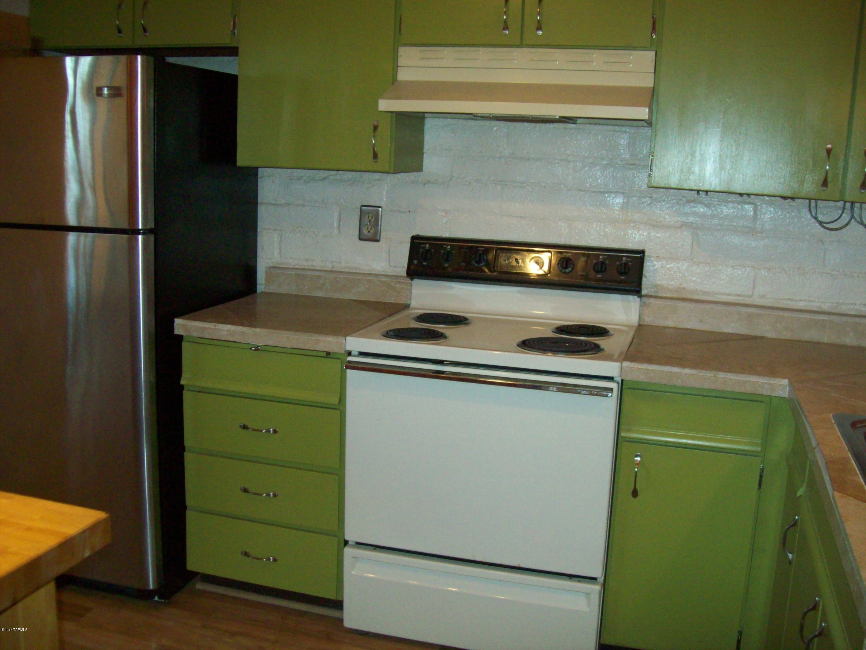 Tucson North Townhome Apts. - Residential Lease