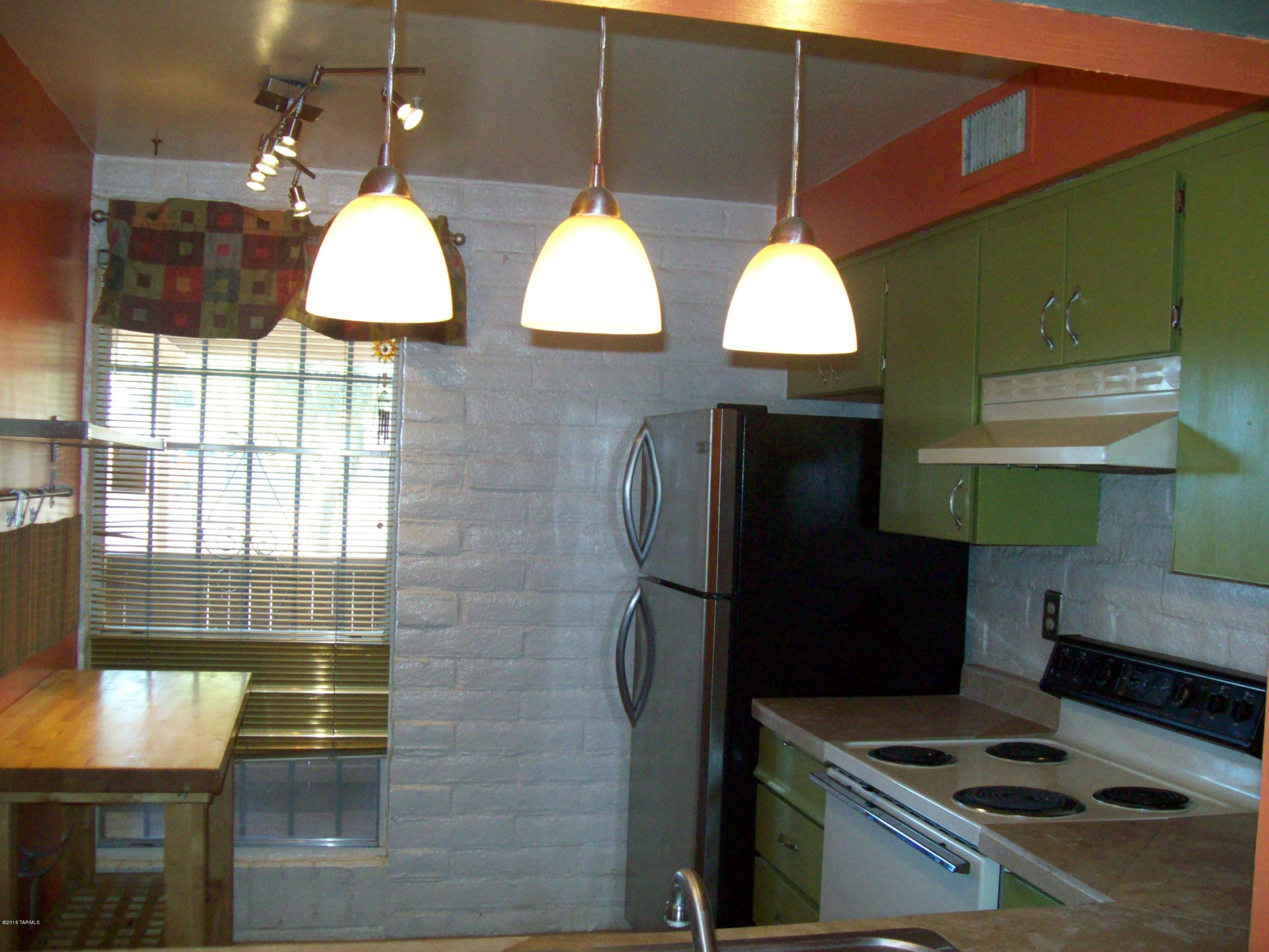Tucson North Townhome Apts. - Residential Lease