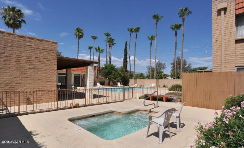 Tucson North Townhome Apts. - Residential Lease