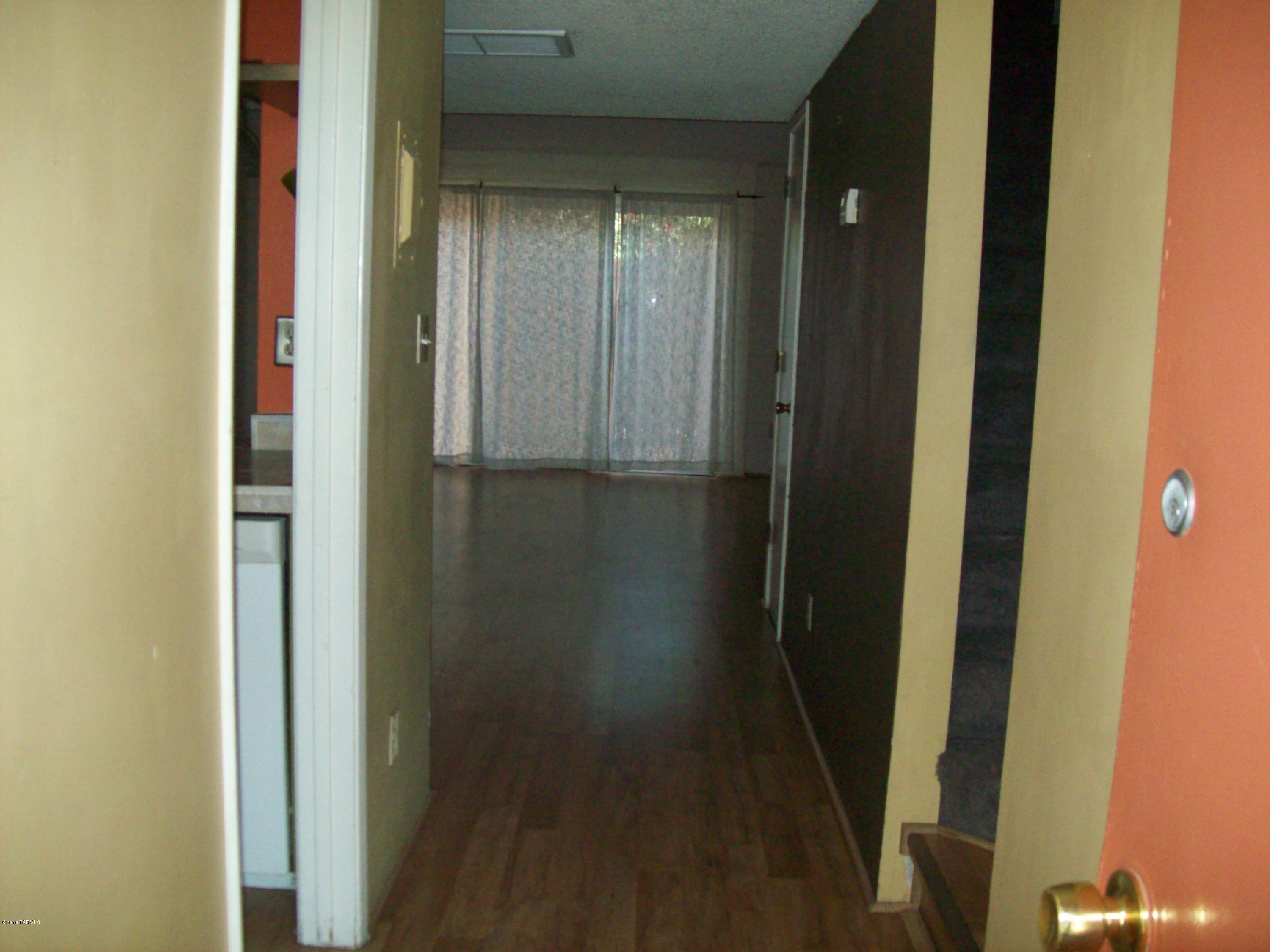 Tucson North Townhome Apts. - Residential Lease
