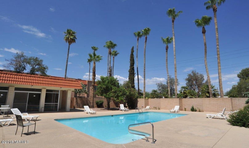 Tucson North Townhome Apts. - Residential Lease