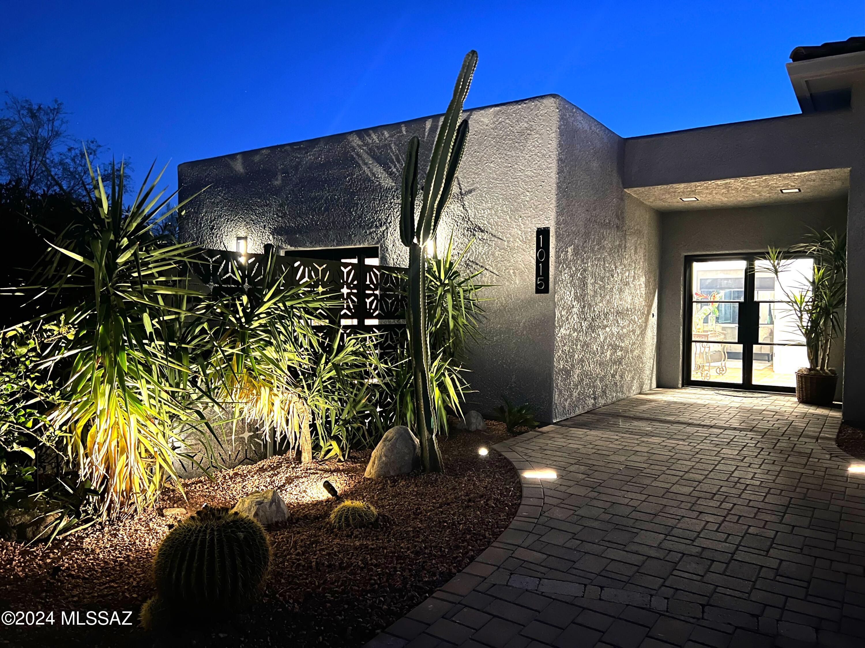 Casas Catalinas - Residential