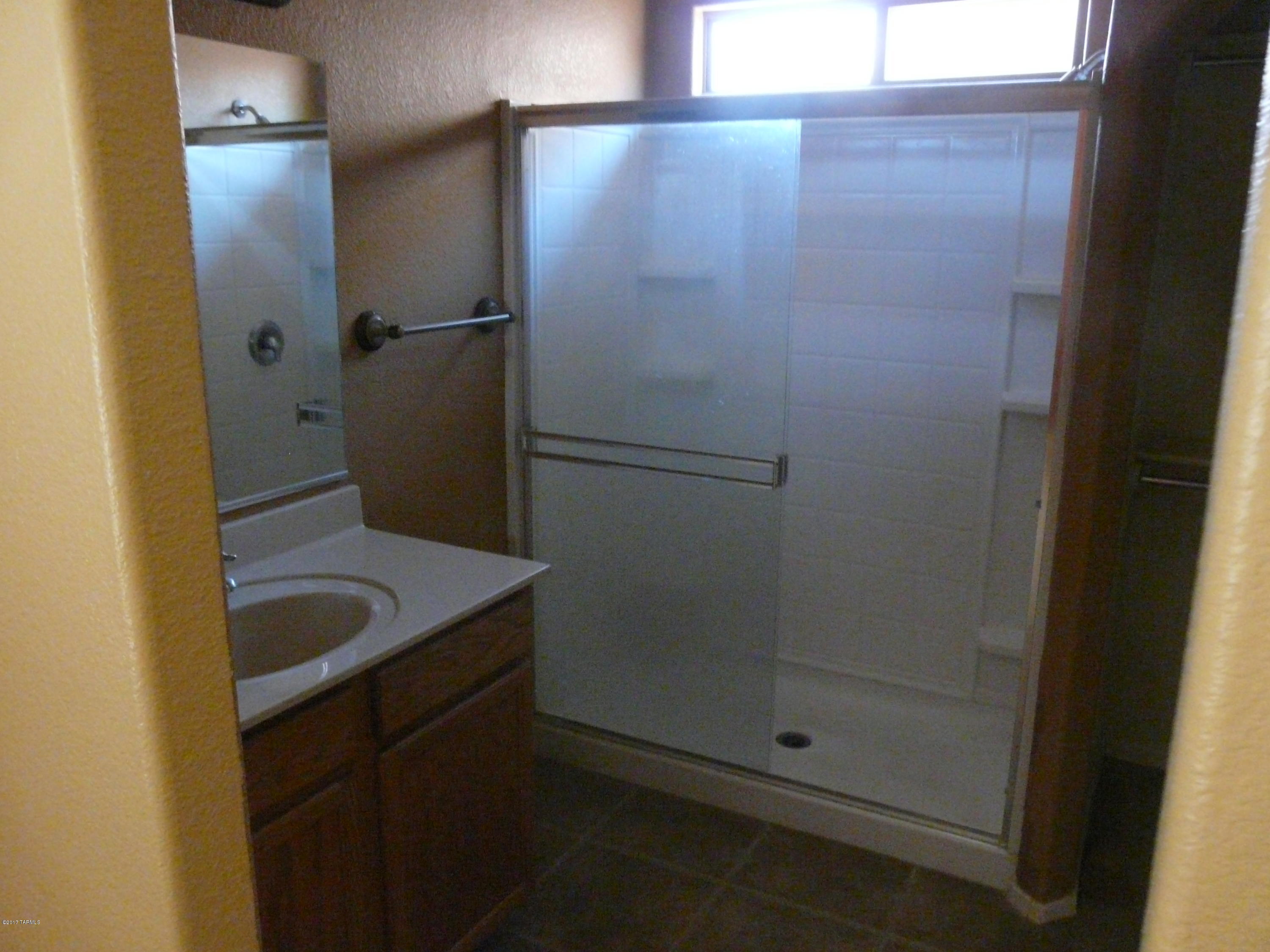 Rancho Del Lago (608-1030) - Residential Lease