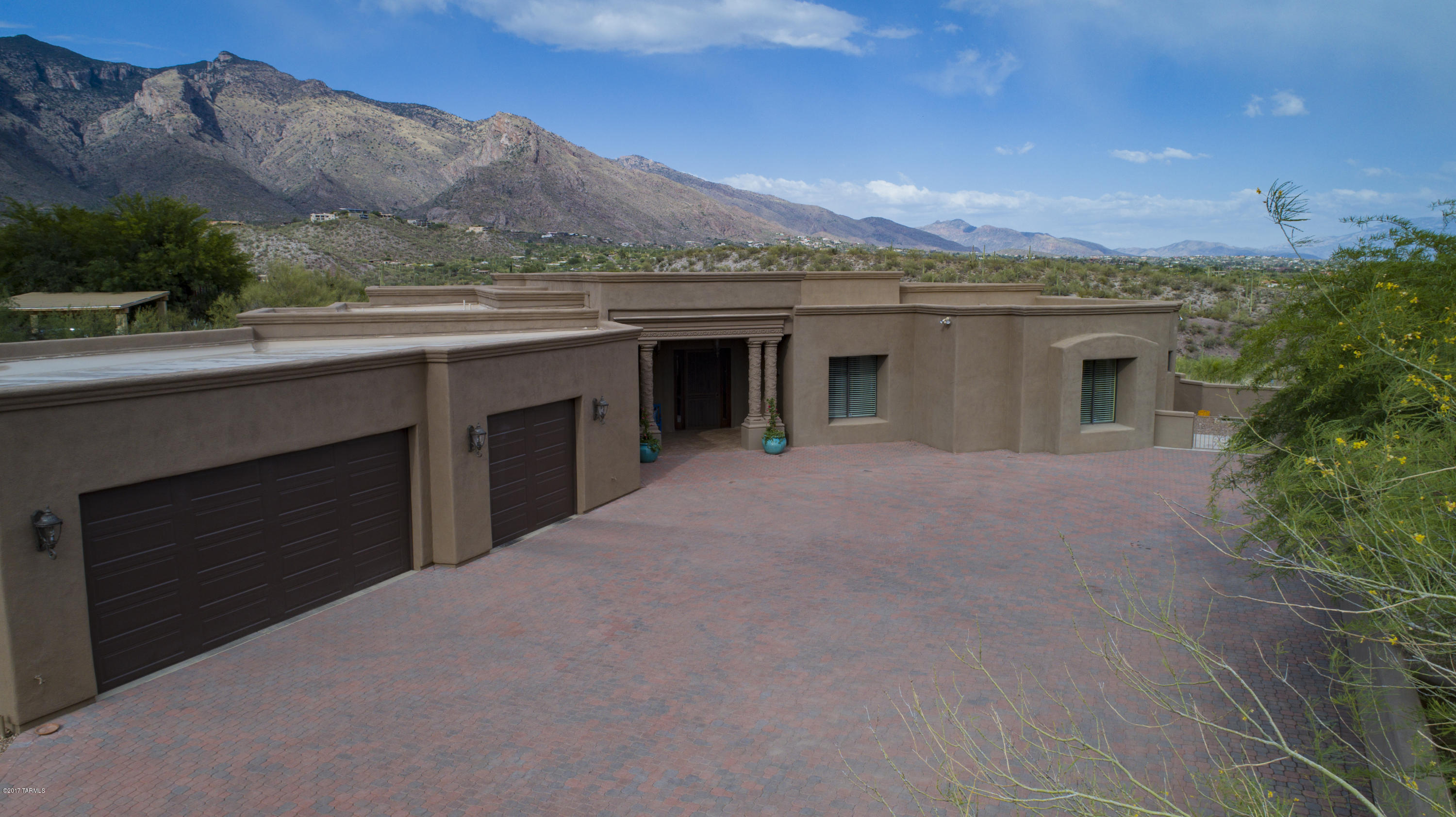 Wonderful foothills home with views from every room. All of the interior of this house is like new, with beautifully finished woodwork with hardwood floors. Home features 4 bedroom and 4 bathroom  with spacious kitchen with island, granite counters and stainless appliances.  Oversized 3 car garage with coated floor and storage.