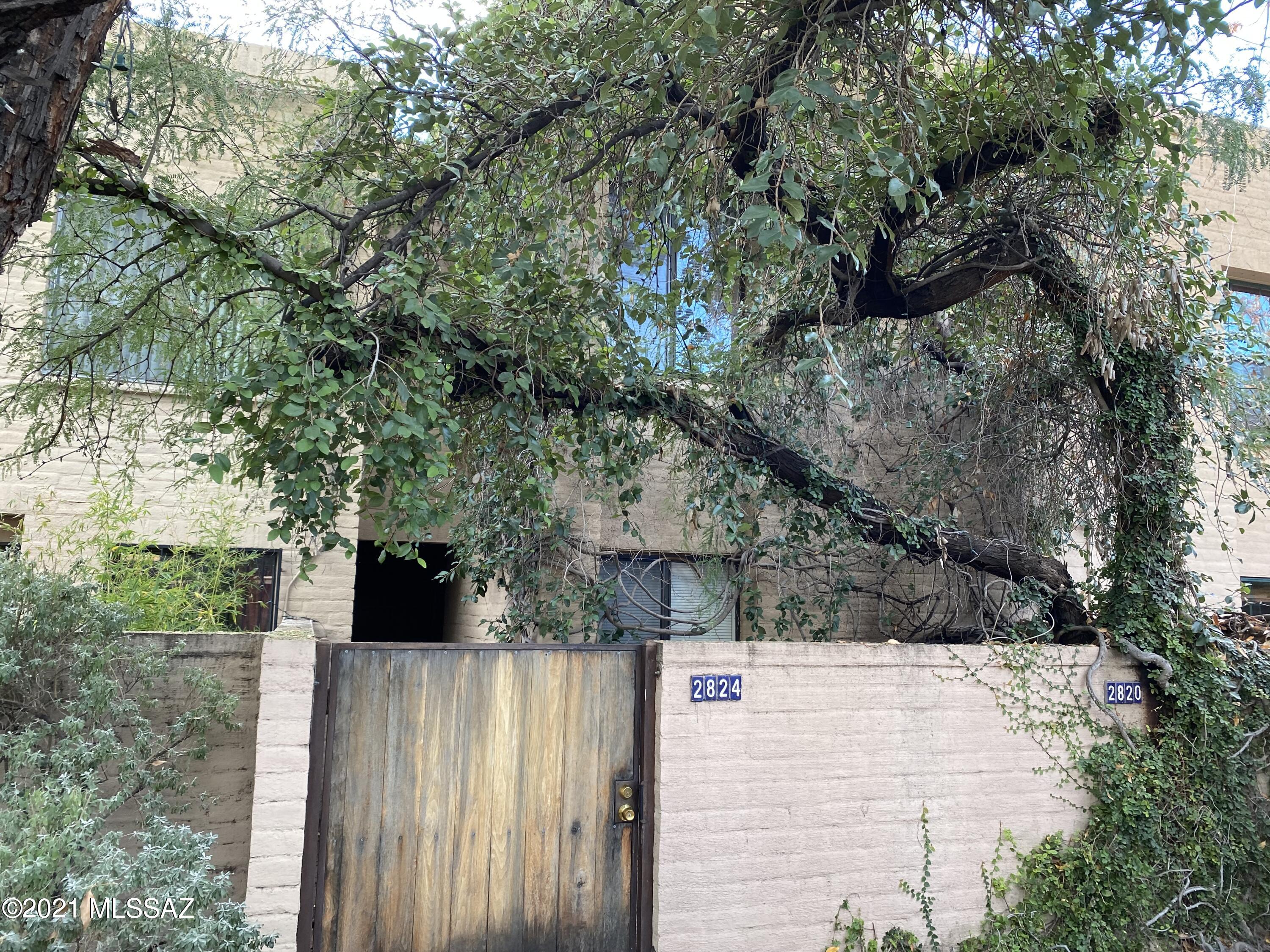 Tucson Racquet Club Twnhms. (1-56) - Residential Lease