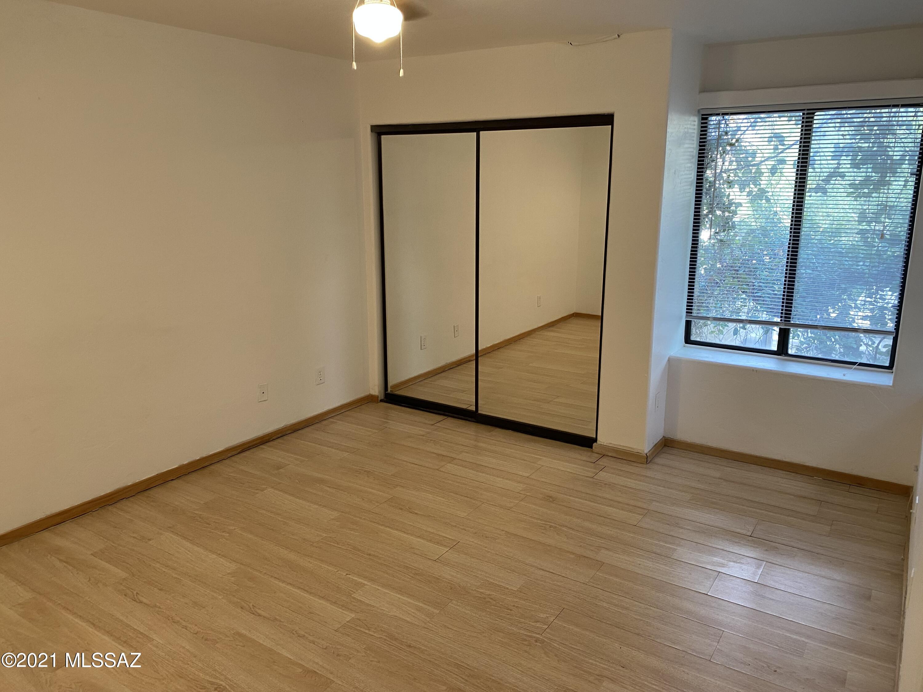 Tucson Racquet Club Twnhms. (1-56) - Residential Lease