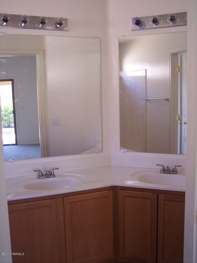 Mountain Manor View - Residential Lease