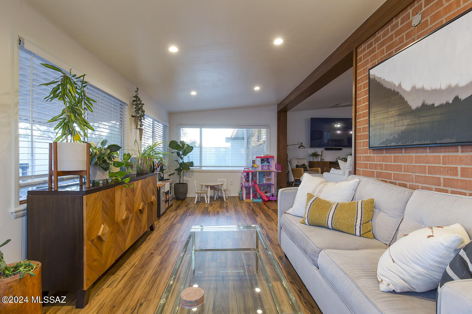 Longview Estates (194-470) - Residential