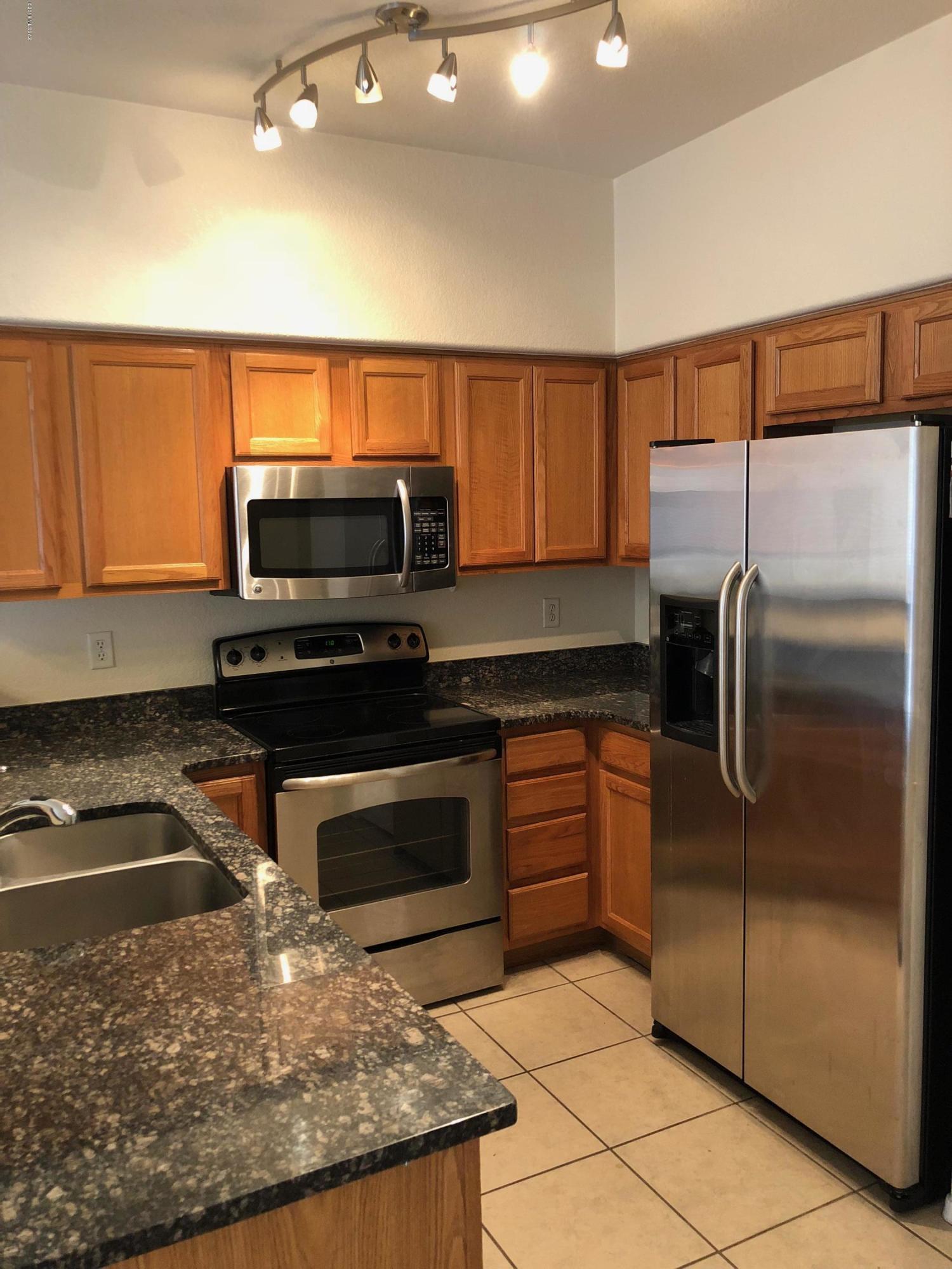 Mountain View Condos. (1-76) - Residential Lease
