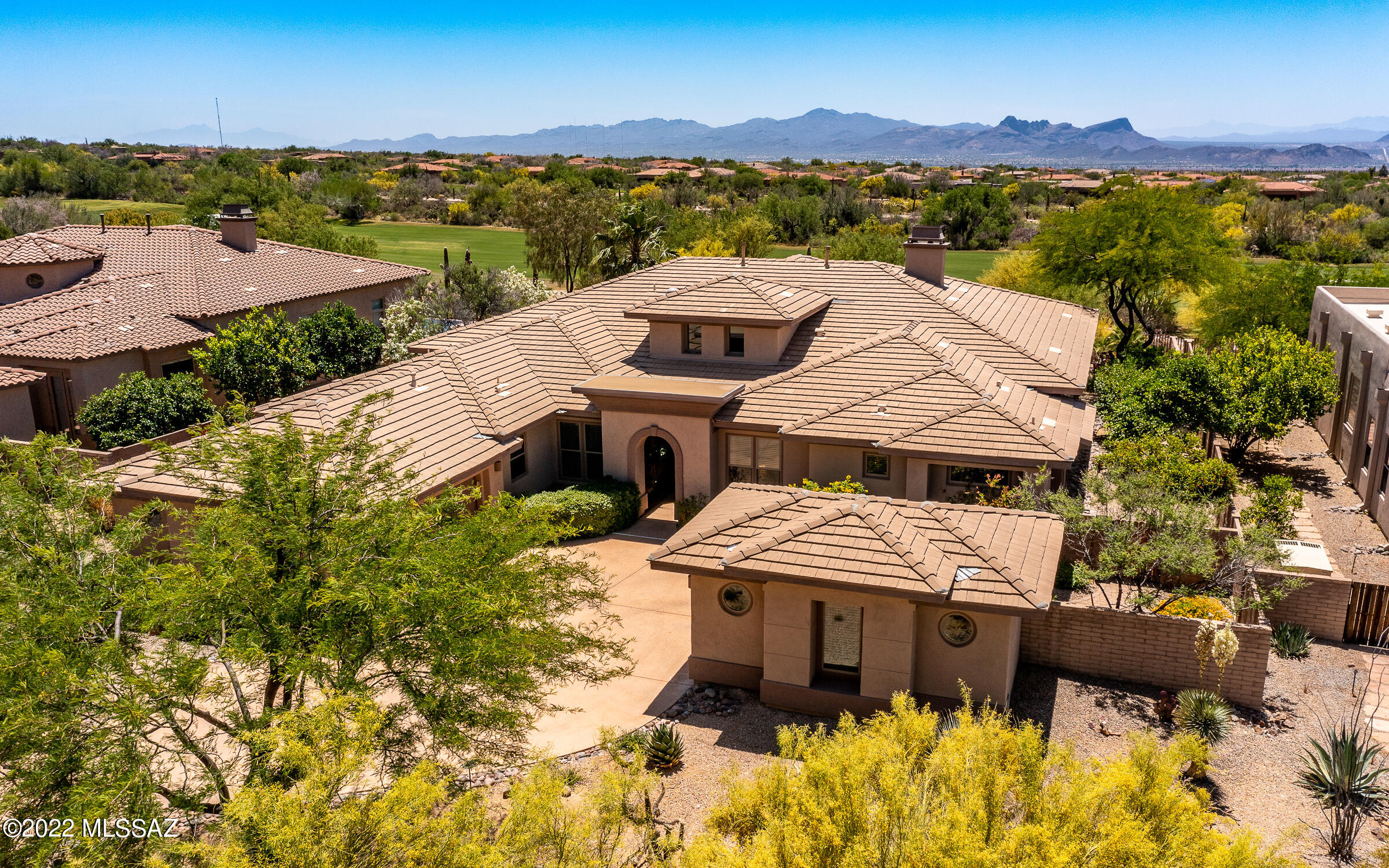 DREAM HOME ALERT in GATED SOLANA at DOVE MOUNTAIN.  Fabulous Toll Brothers Stunner with 4030 Sq Ft; 3BR/3.5 BA.  3 Car Garage.  Gourmet Kitchen w/Granite Counter Tops, SS Kitchen Aid Appliances, Granite Topped Island w/Gas Cooktop & Bar Style Seating & Huge Pantry.  Formal Dining Room, DEN w/Double Doors and Bonus Room.  Spacious Family Room and Sitting Area w/Gas Fireplace.  Soaring Ceilings, Custom Blinds, Custom Paint and WOW everywhere.  Incredible location on the 11th Fairway of The Gallery North GC.  VIEWS from the Large Covered Patio w/4 Electronic Sunshades, Pebble Tec Swimming Pool & Spa.  The VIEWS will knock you out.  You need to see this one soon.  Call Nick for a personal showing.