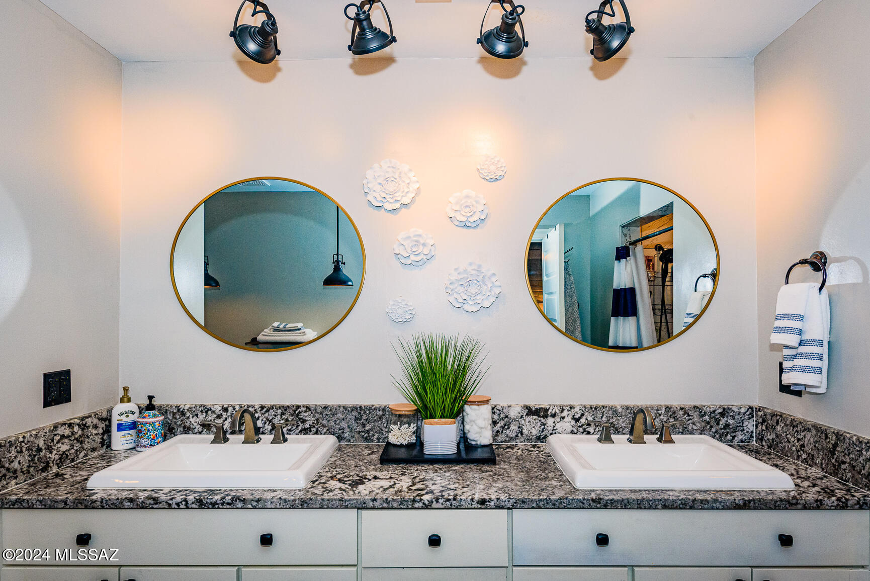 Rincon Ranch Estates NO. 1 - Residential