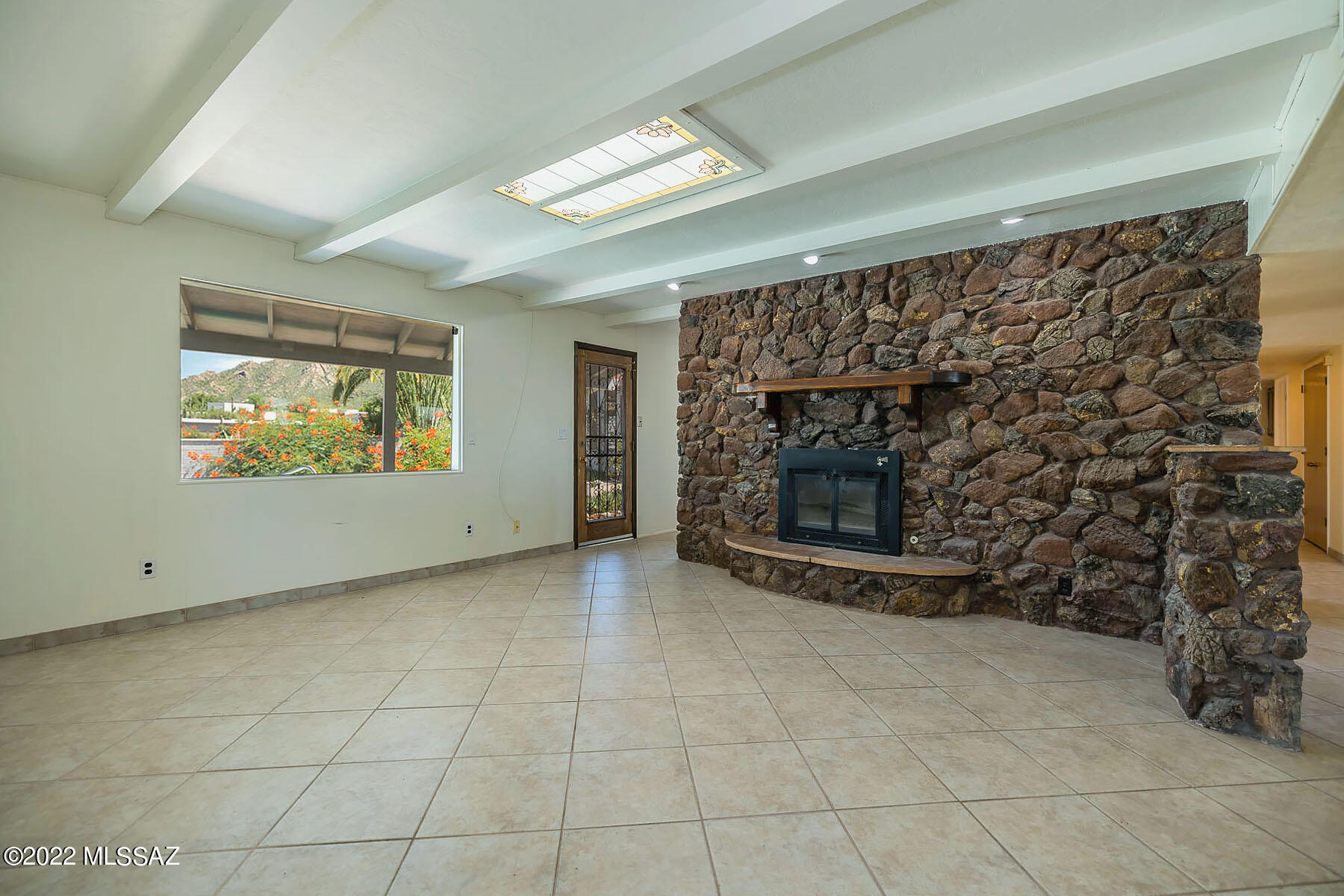 Shadow Roc (81-141) - Residential