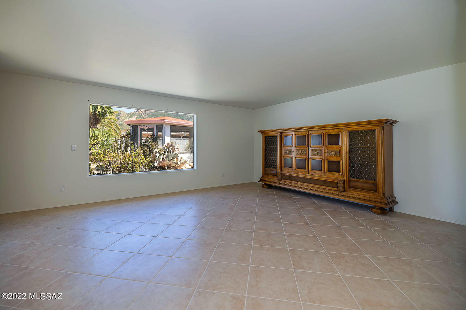 Shadow Roc (81-141) - Residential