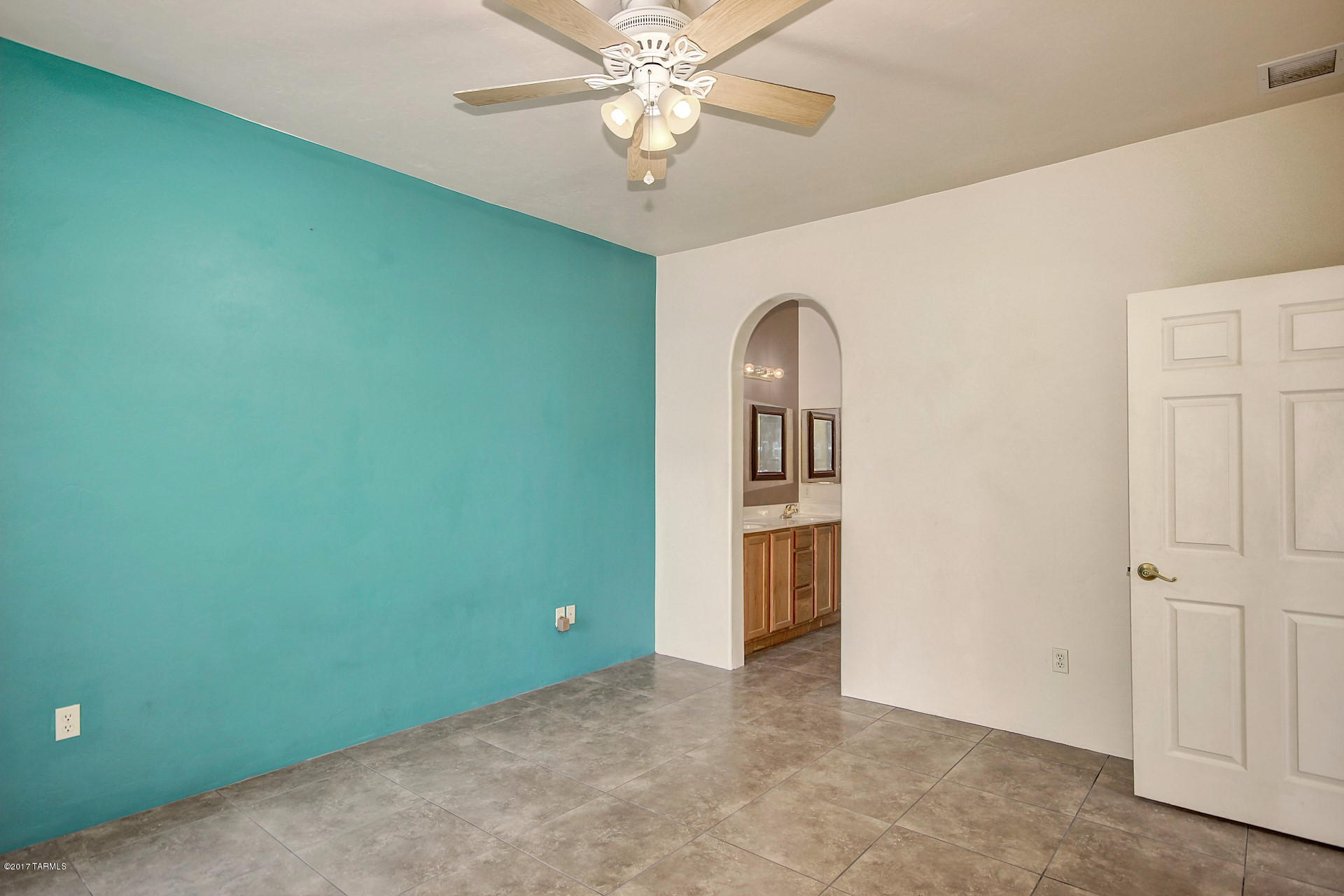 Kinney Village (1-112) - Residential