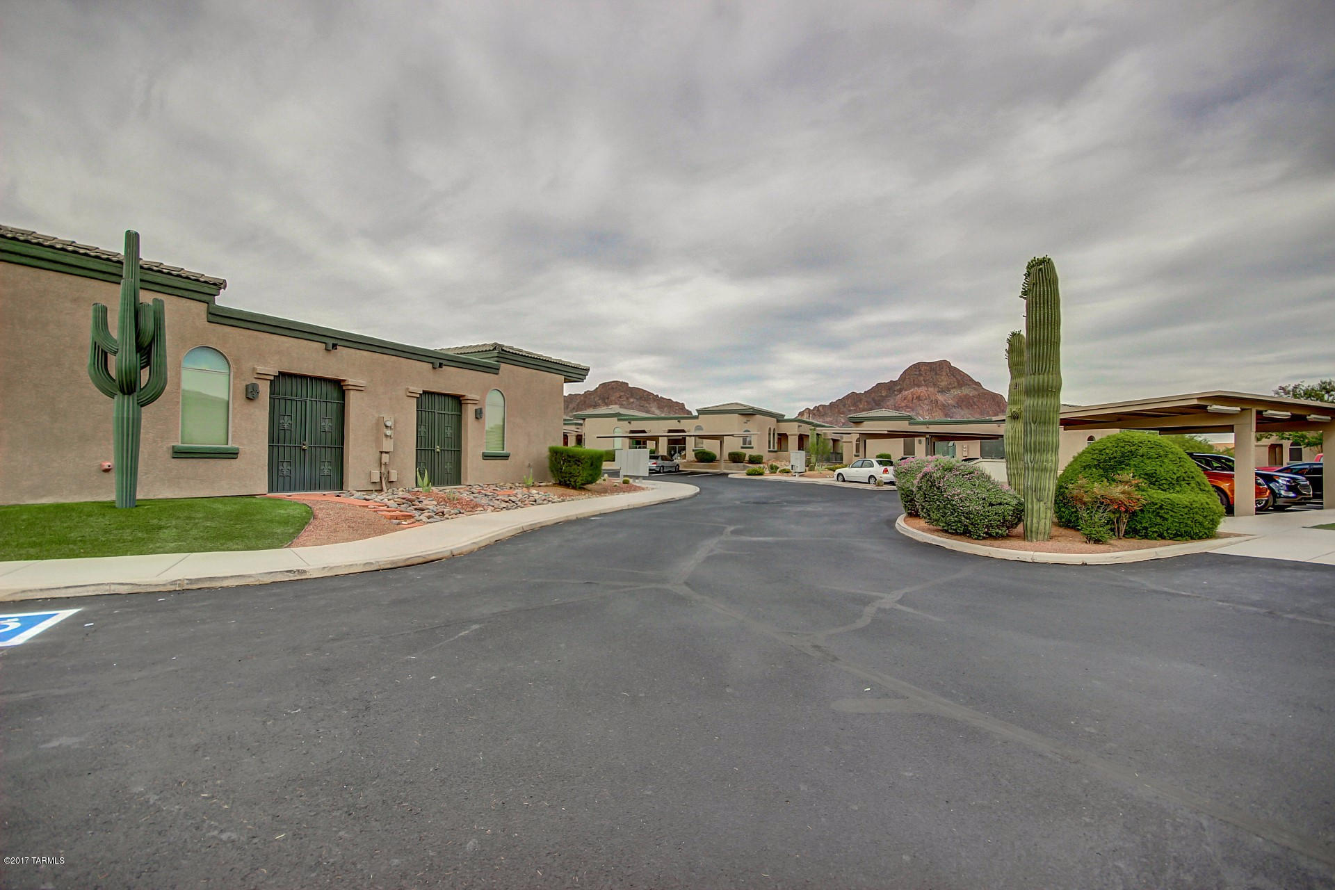 Kinney Village (1-112) - Residential