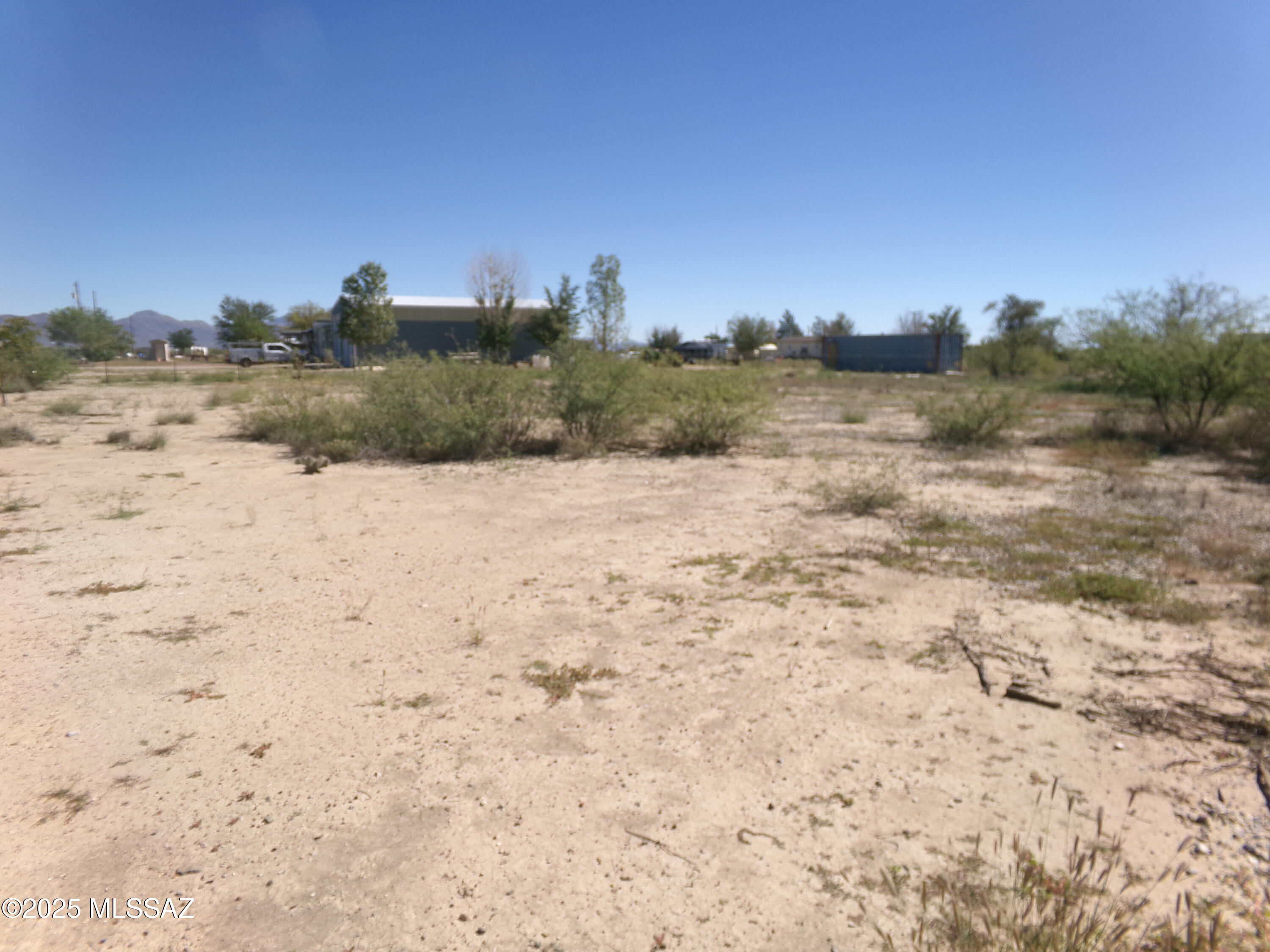 1 acre lot on Wells Lane  Willcox, Az. Electric private well and natural gas hook-up.  Just 1 1/2 miles outside of Willcox.