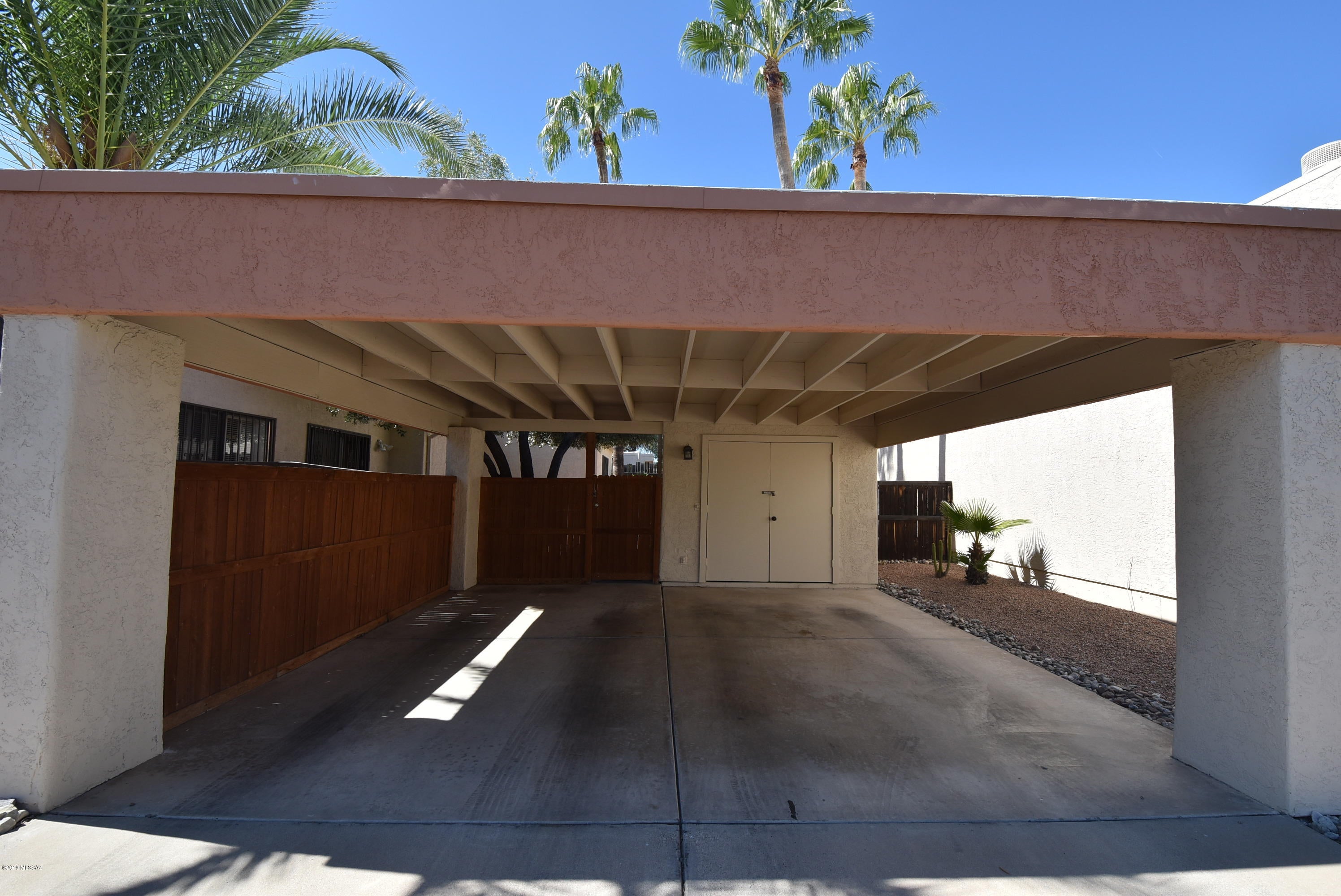 Lazy Creek 1 Amended (1-83) - Residential Lease