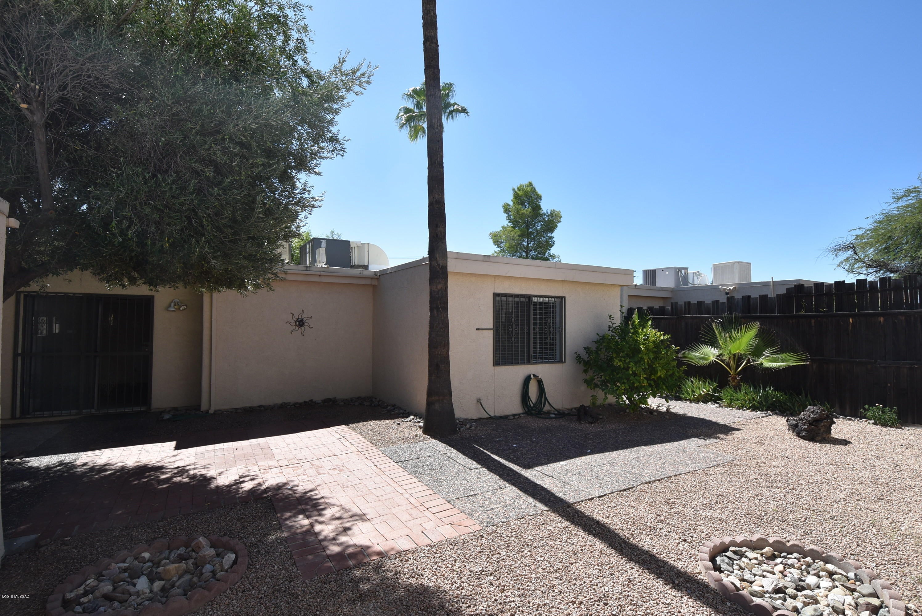 Lazy Creek 1 Amended (1-83) - Residential Lease