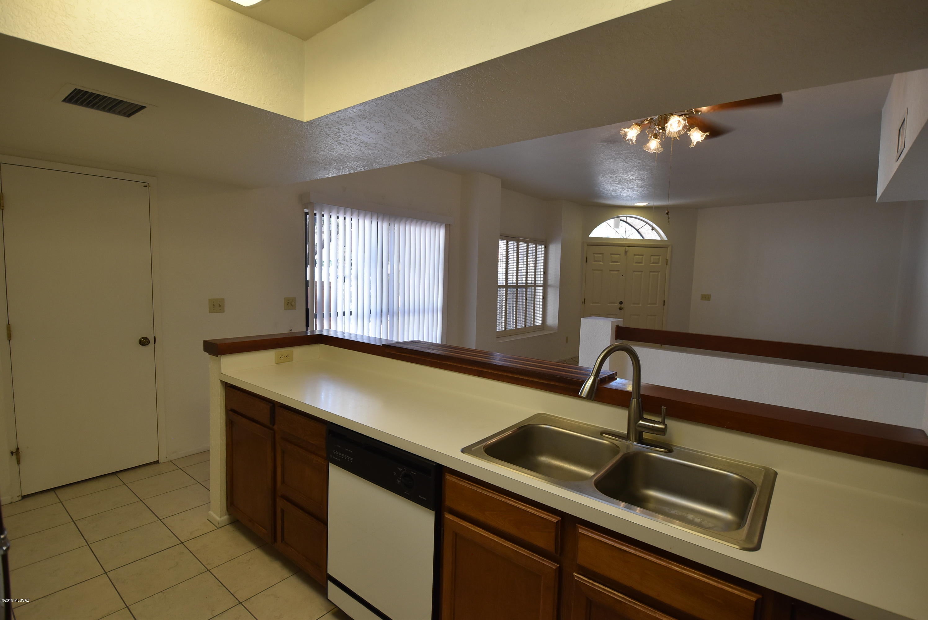 Lazy Creek 1 Amended (1-83) - Residential Lease