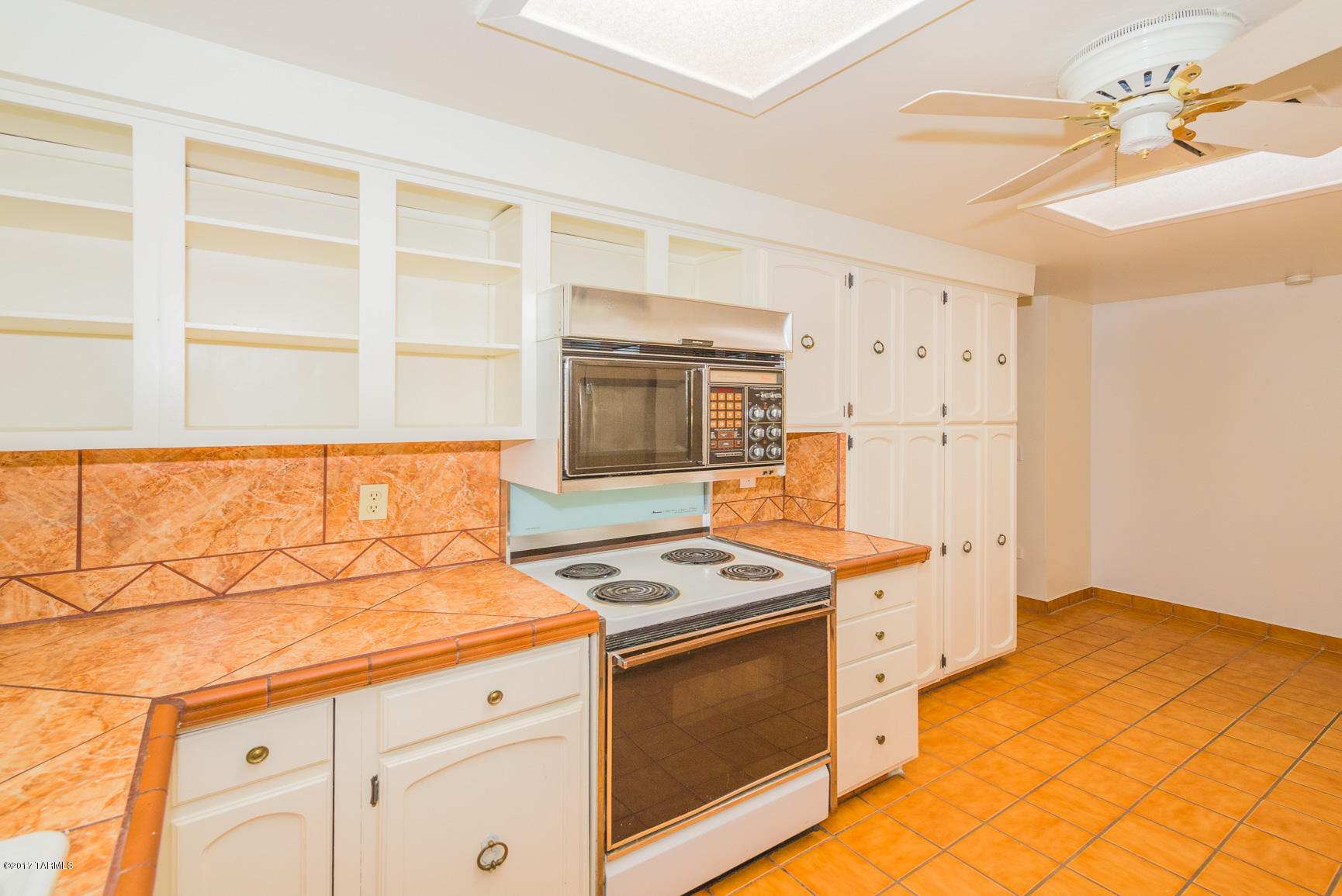 Colonia Verde (13-17) - Residential
