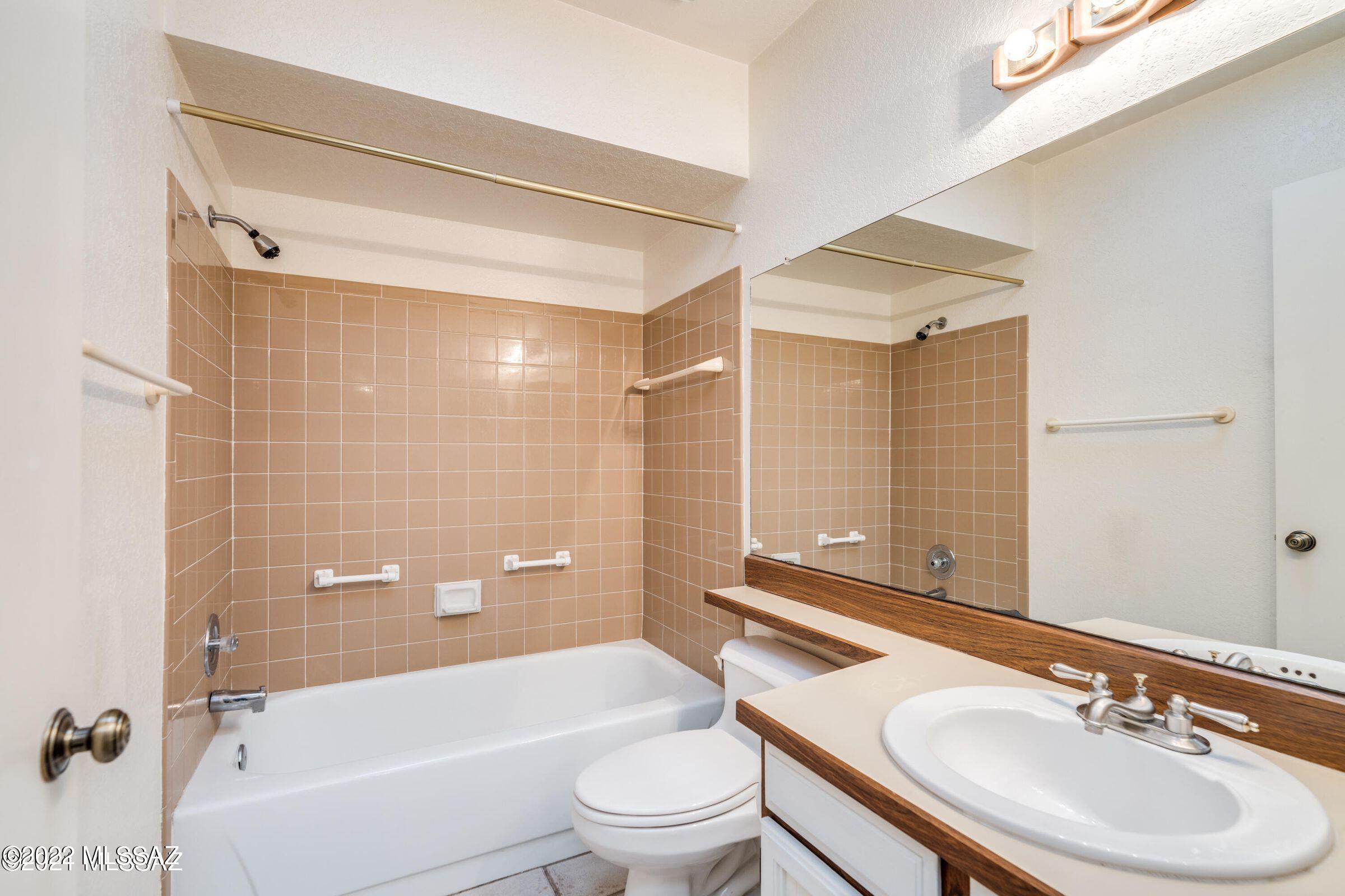 Lazy Creek II (1-85) - Residential Lease