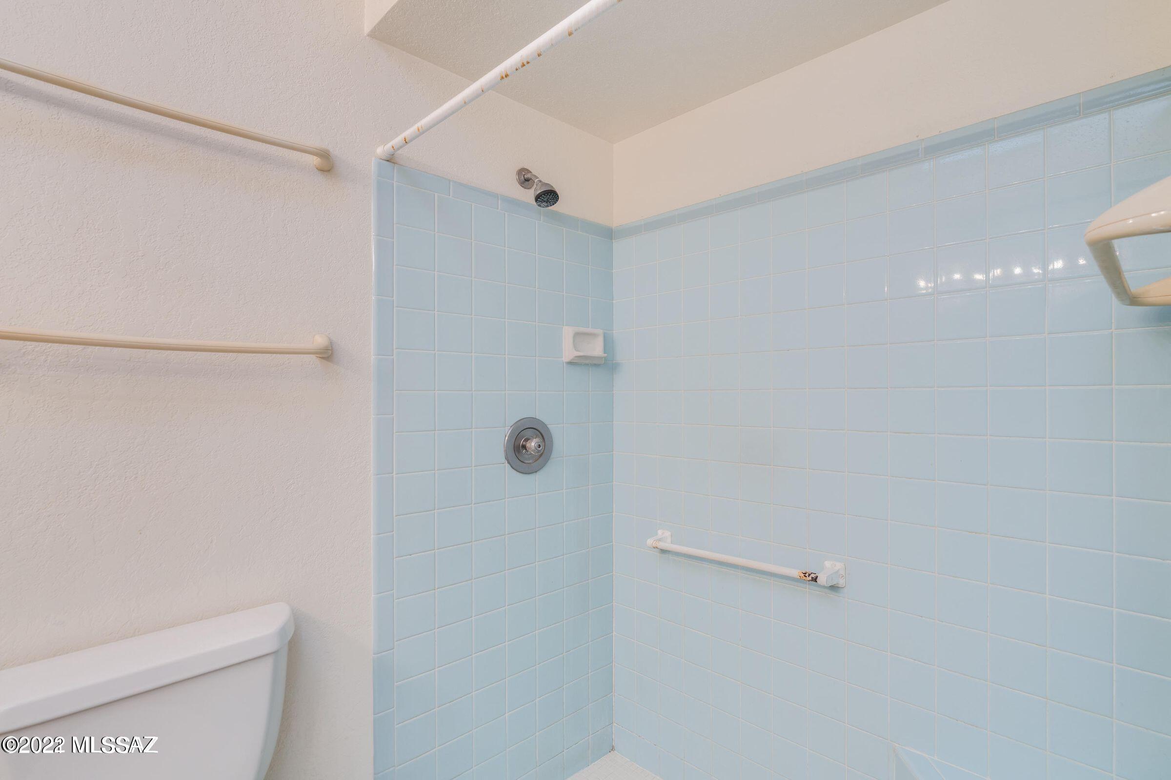 Lazy Creek II (1-85) - Residential Lease