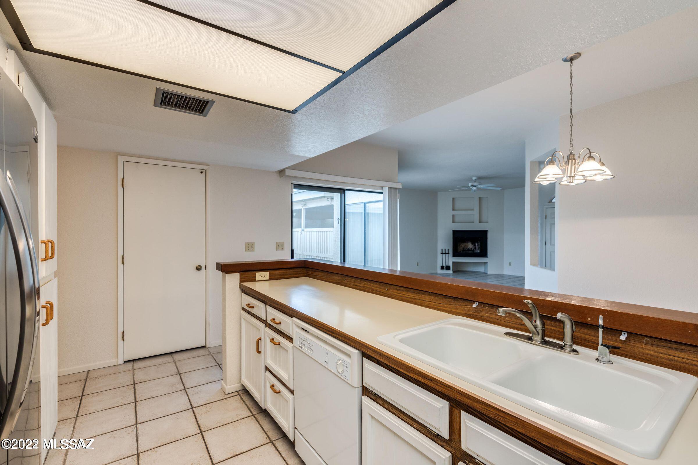 Lazy Creek II (1-85) - Residential Lease
