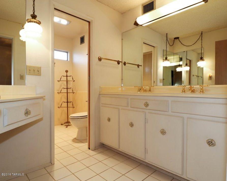 Woodland Hills - Residential