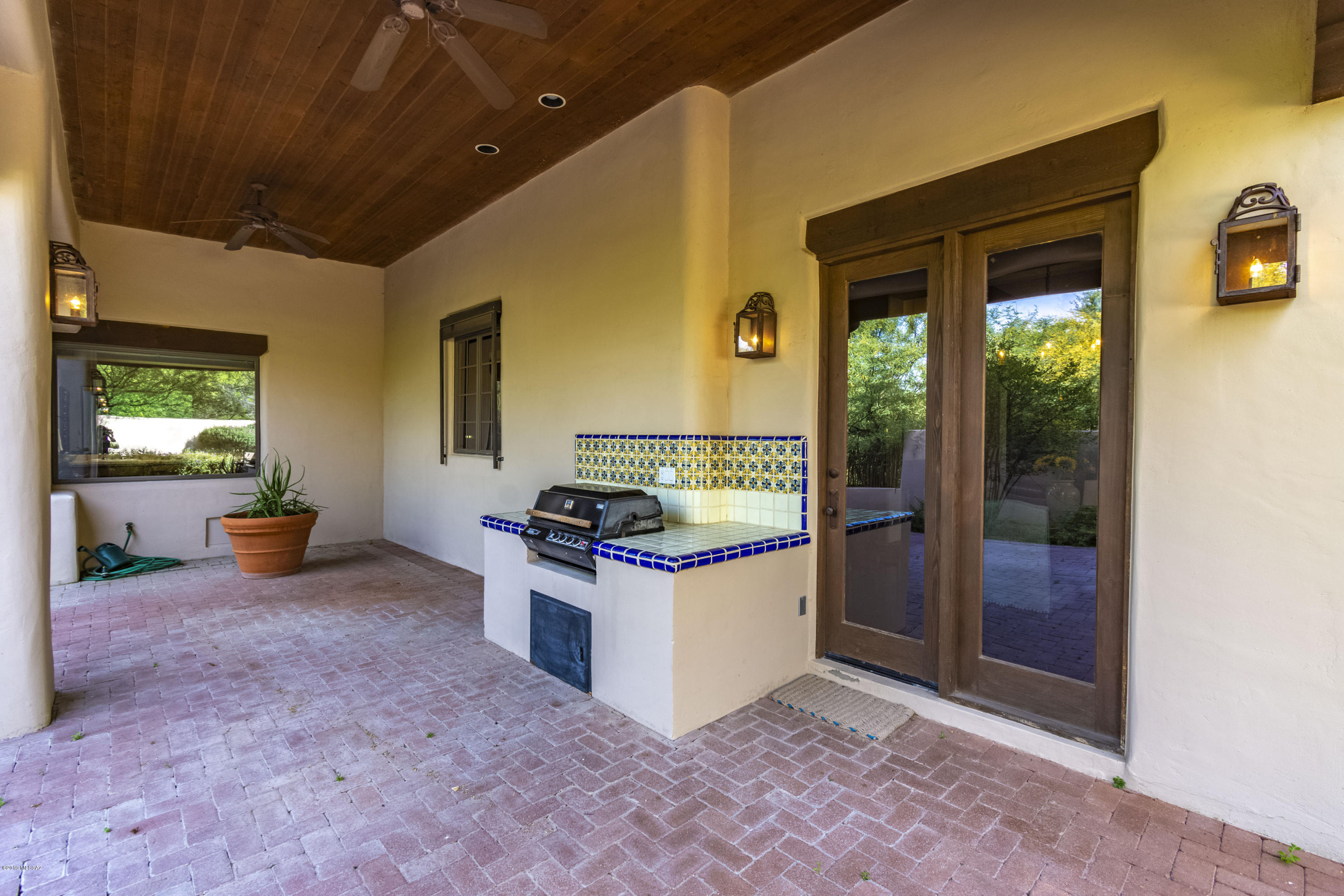 Finisterra (1-210) - Residential