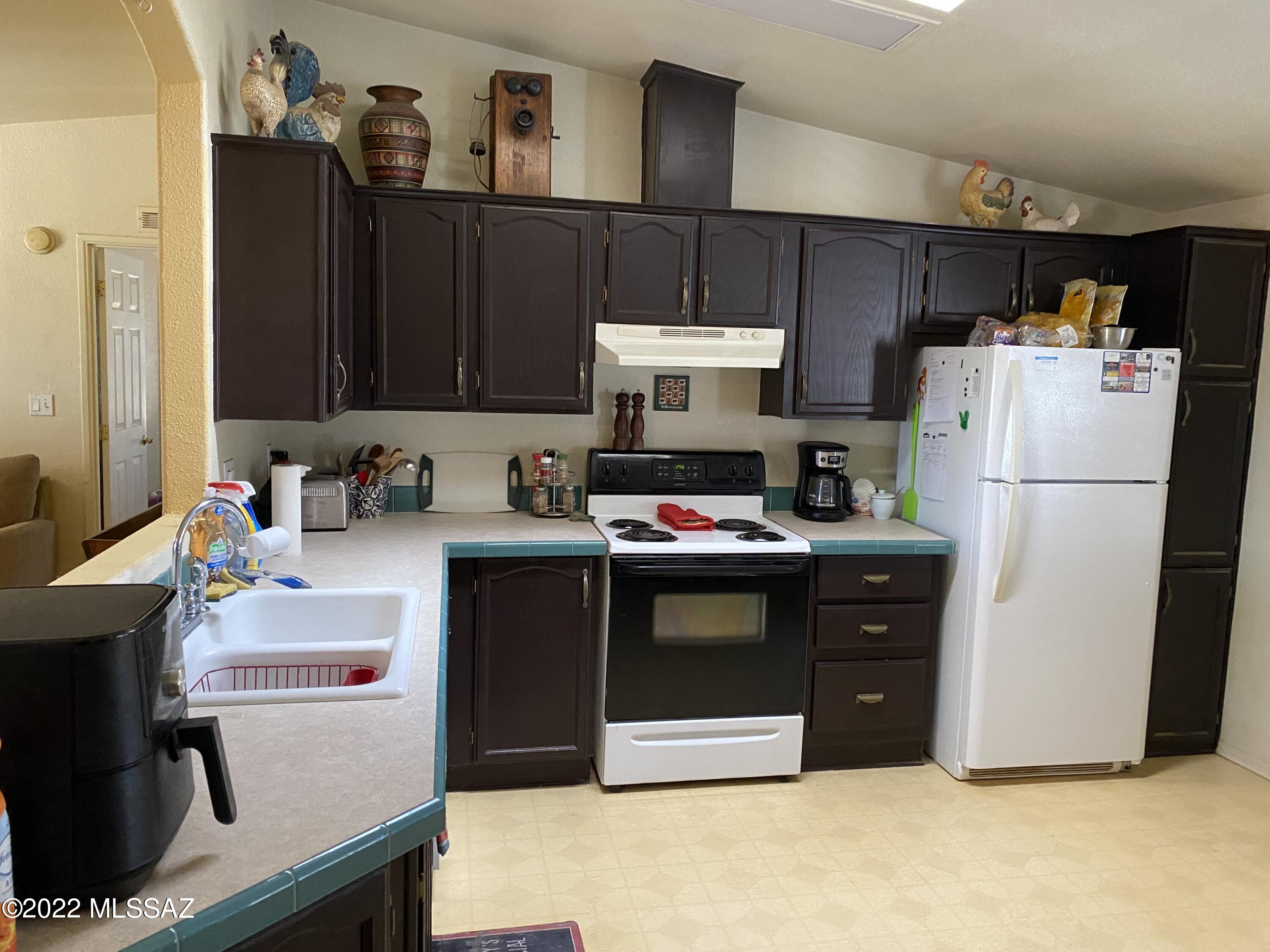 J - Six Ranchettes Unit NO. 7 (205-221, 237-423) - Residential