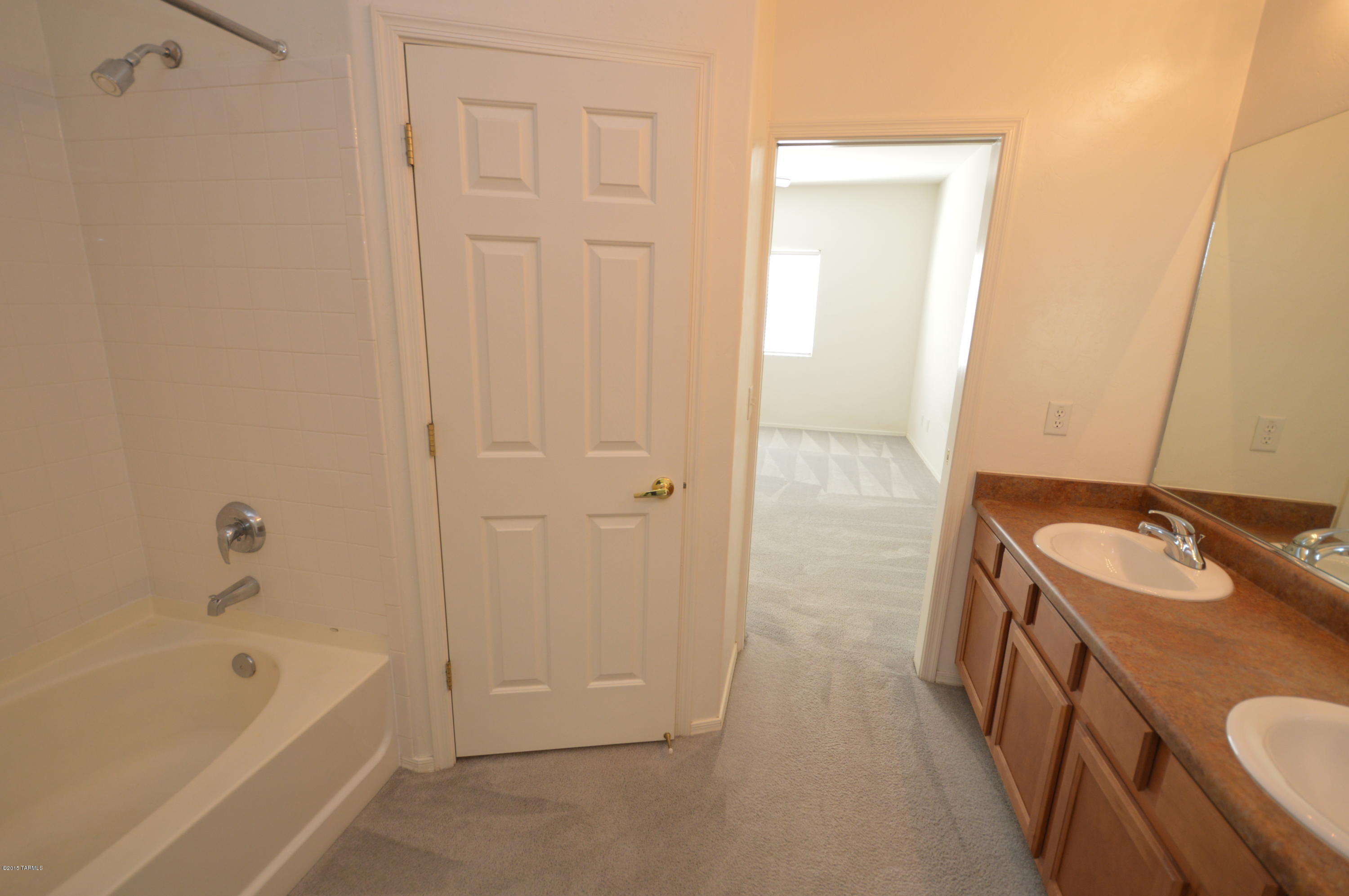 La Joya Verde (1-75) - Residential Lease