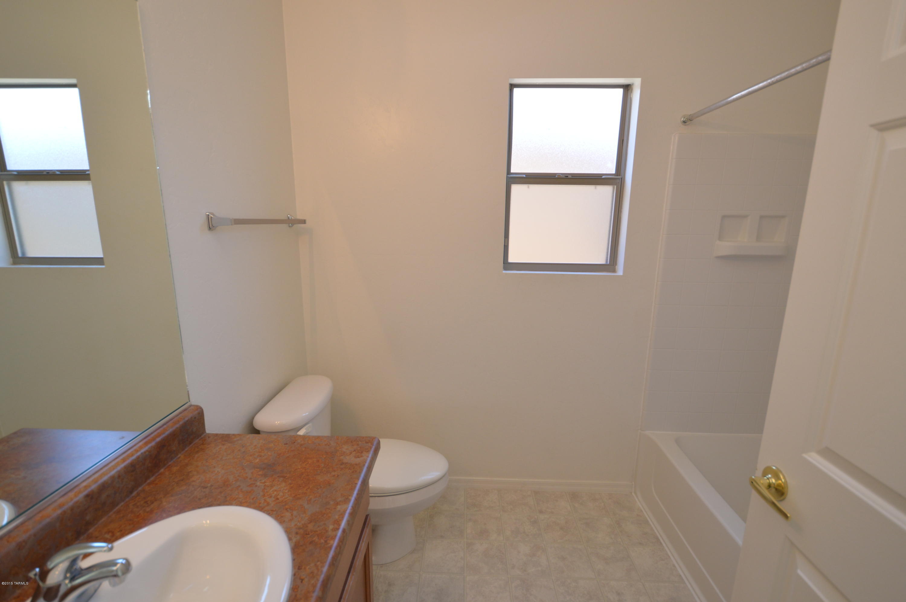 La Joya Verde (1-75) - Residential Lease