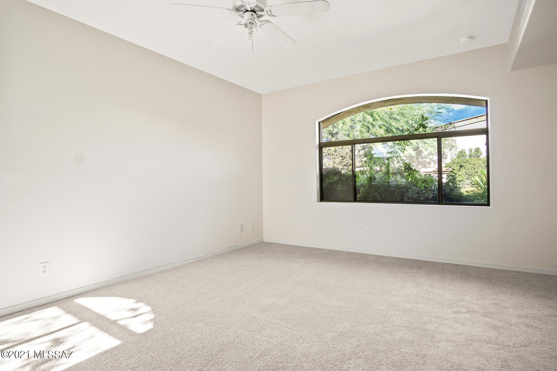 Loma De La Vista Verde (1-38) - Residential