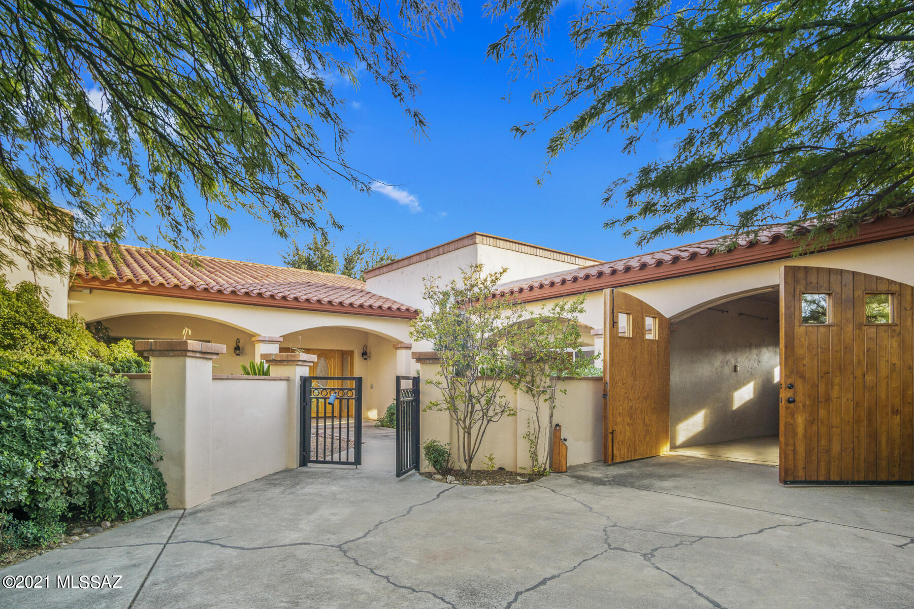 Loma De La Vista Verde (1-38) - Residential