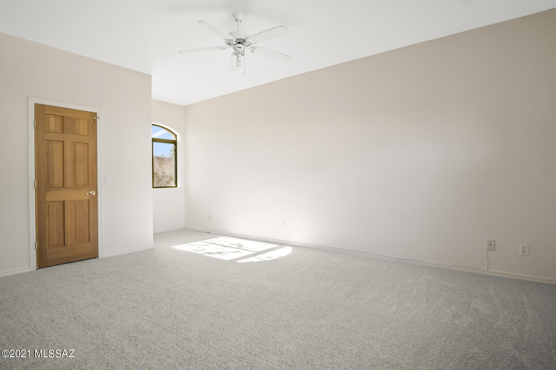 Loma De La Vista Verde (1-38) - Residential