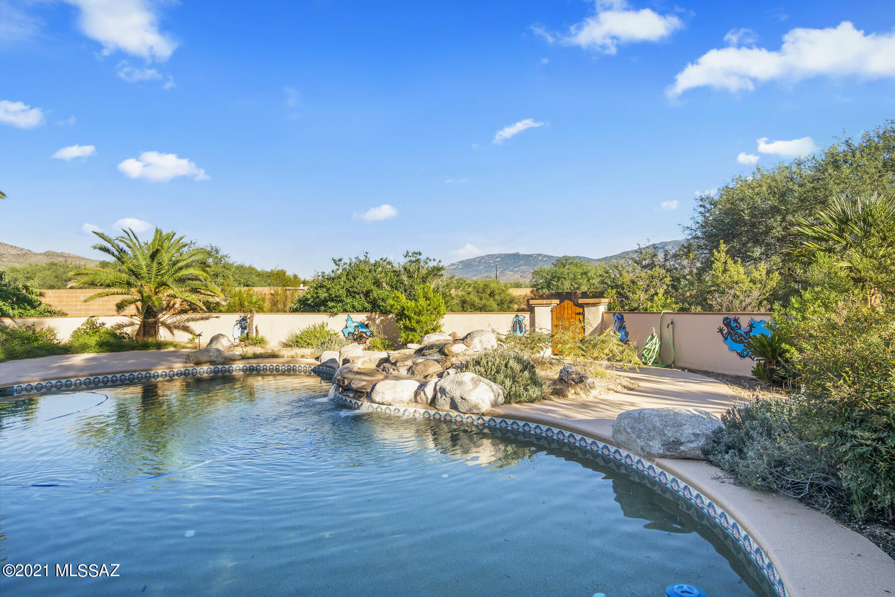 Loma De La Vista Verde (1-38) - Residential