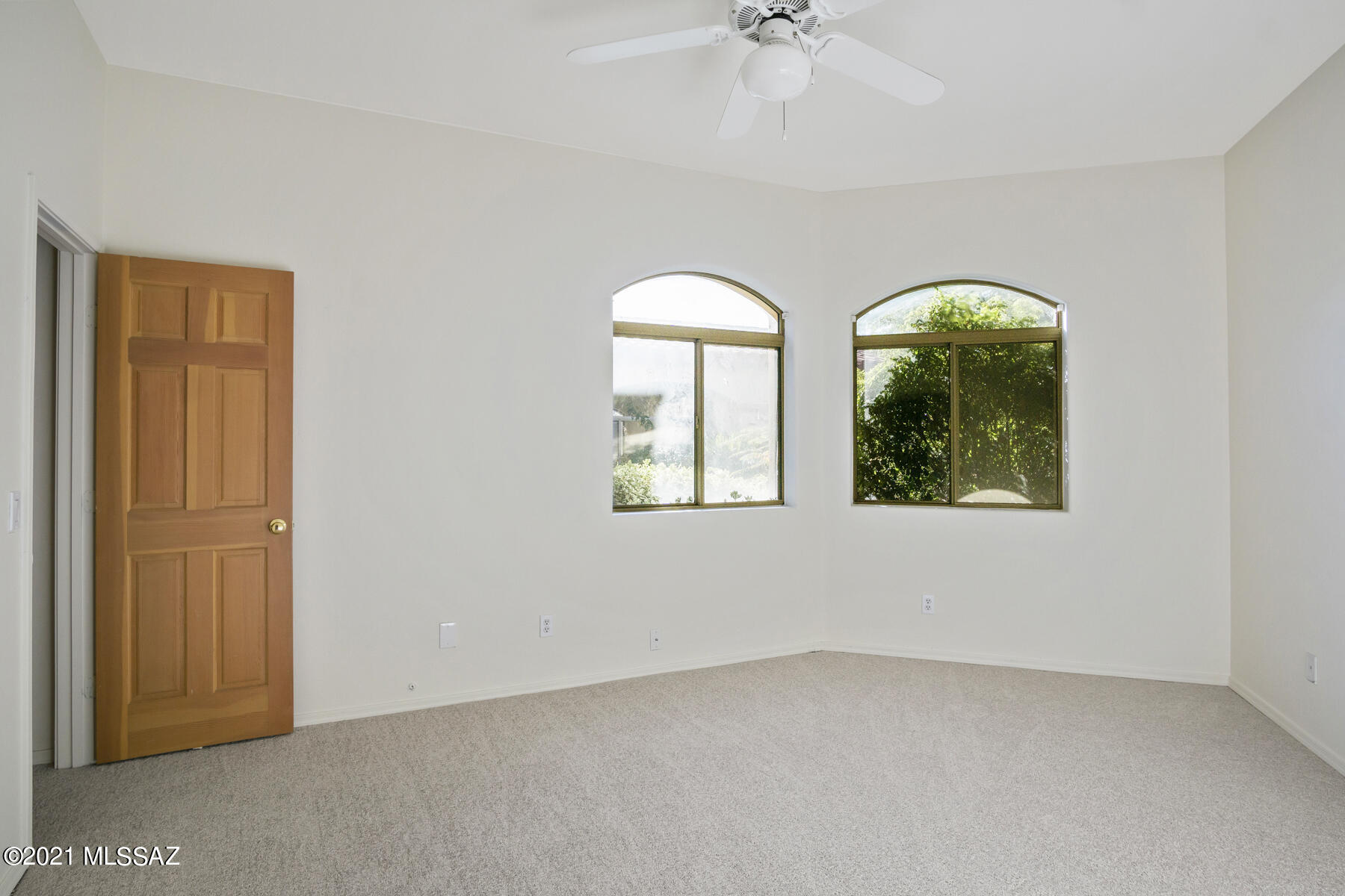 Loma De La Vista Verde (1-38) - Residential