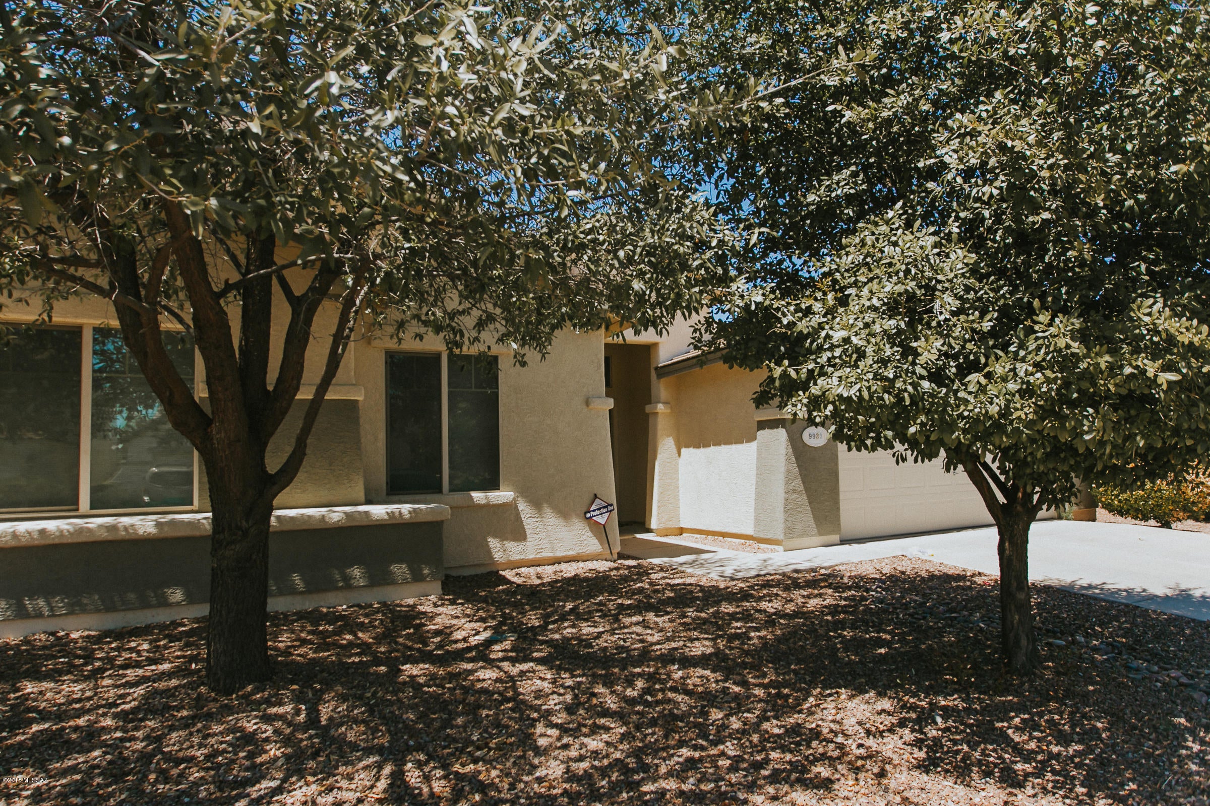 Cancion De La Luna (1-88) - Residential Lease
