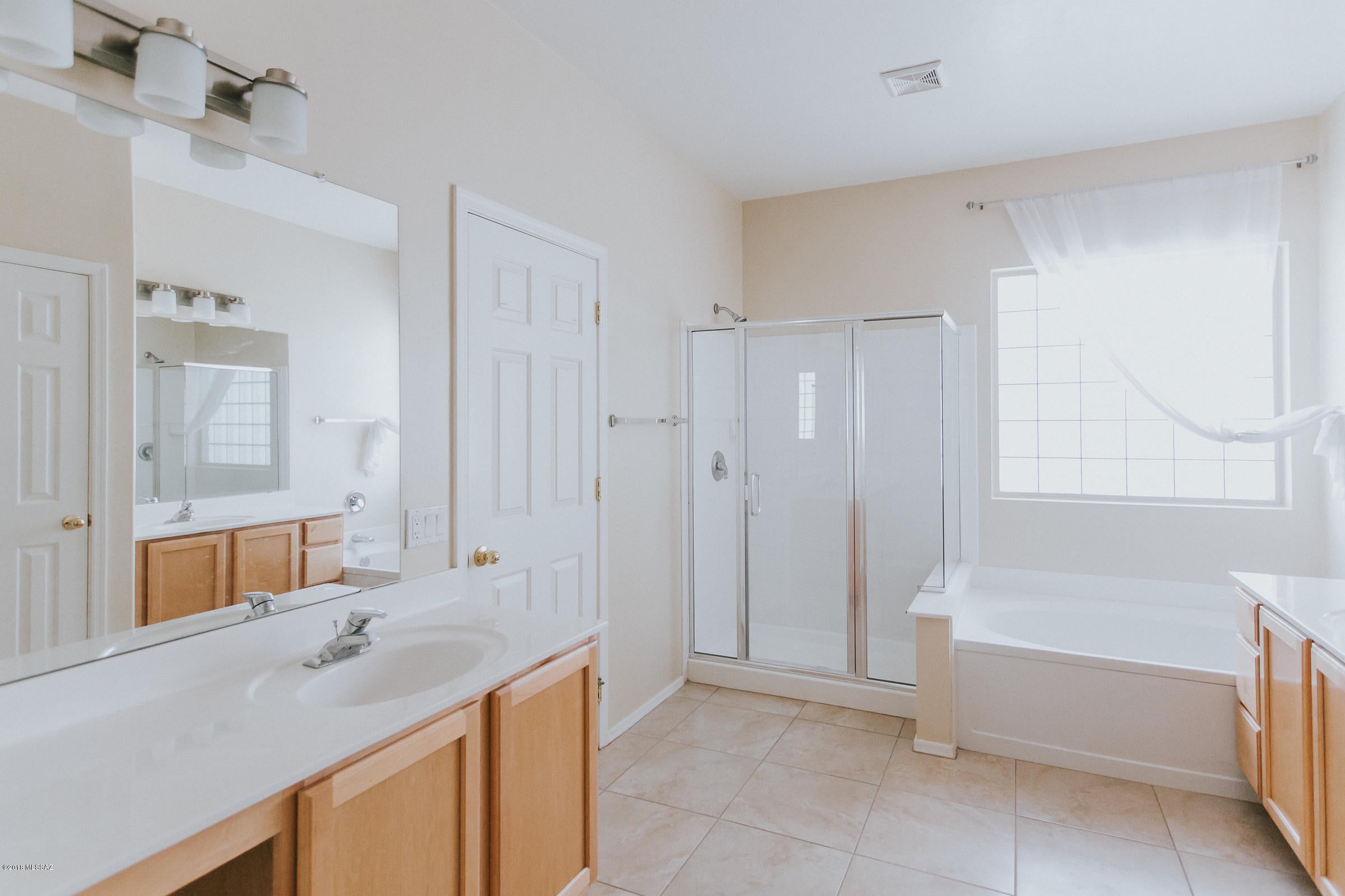 Cancion De La Luna (1-88) - Residential Lease