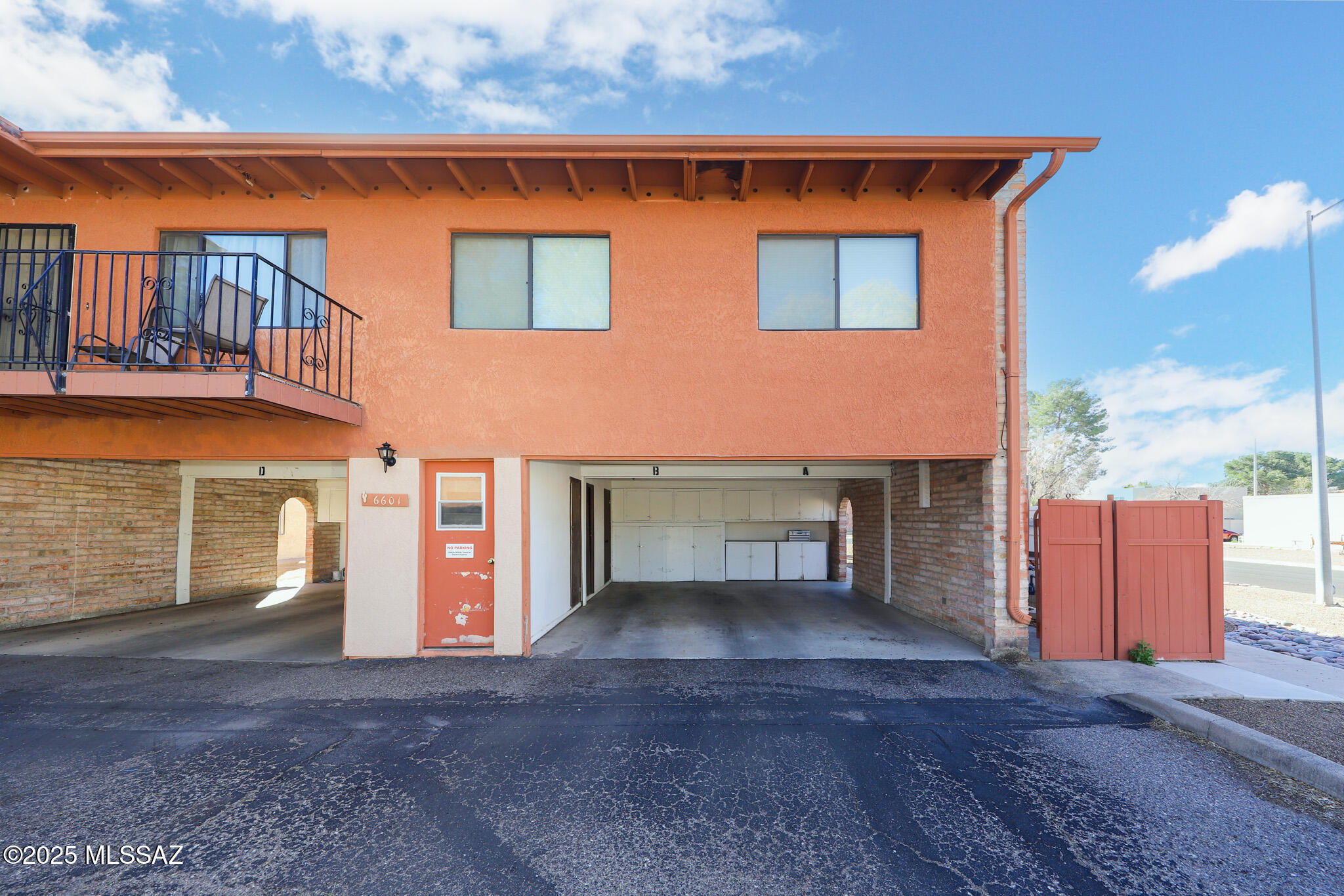 Monte Catalina Estates (1-10) - Residential Lease