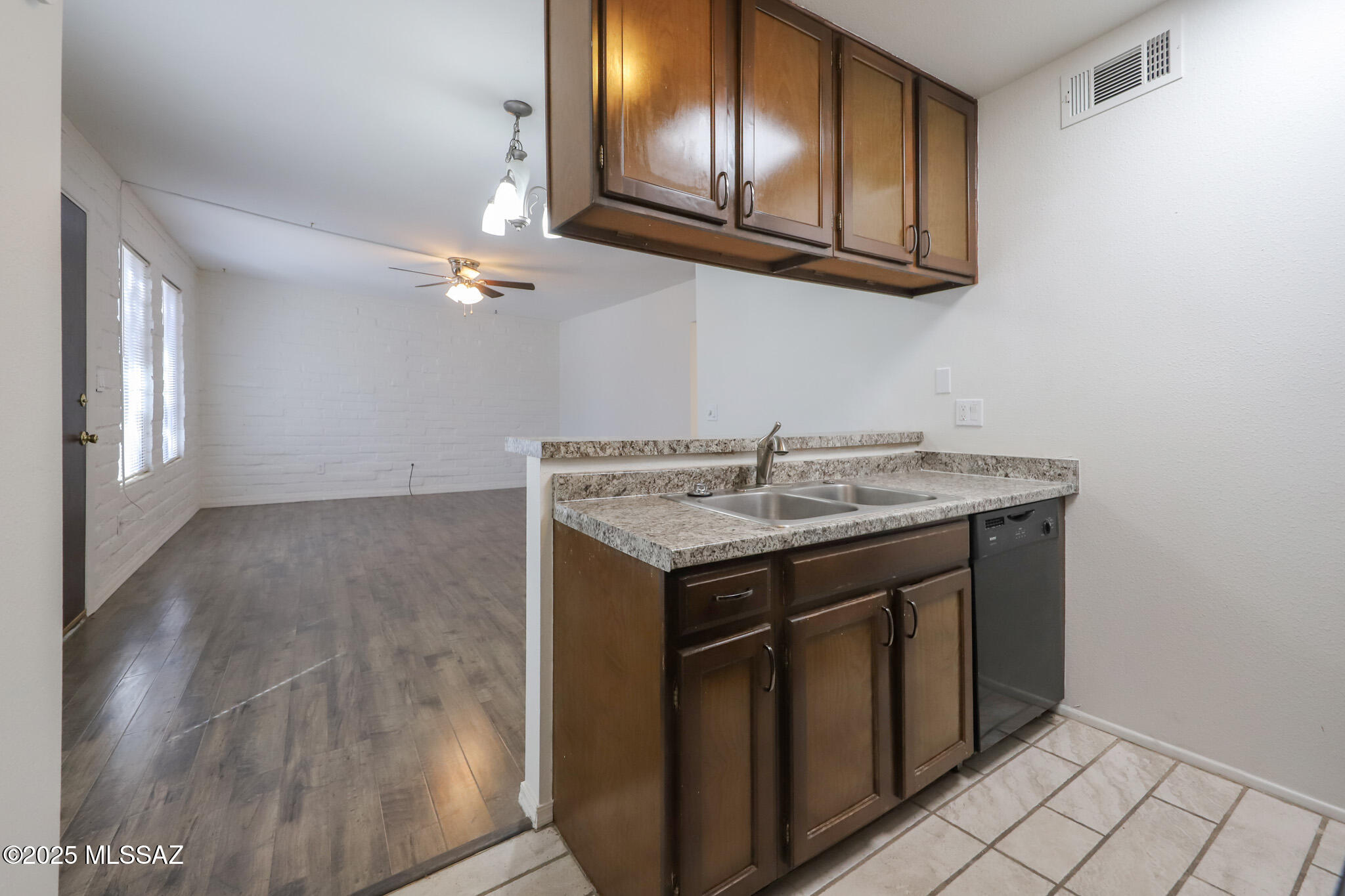 Monte Catalina Estates (1-10) - Residential Lease