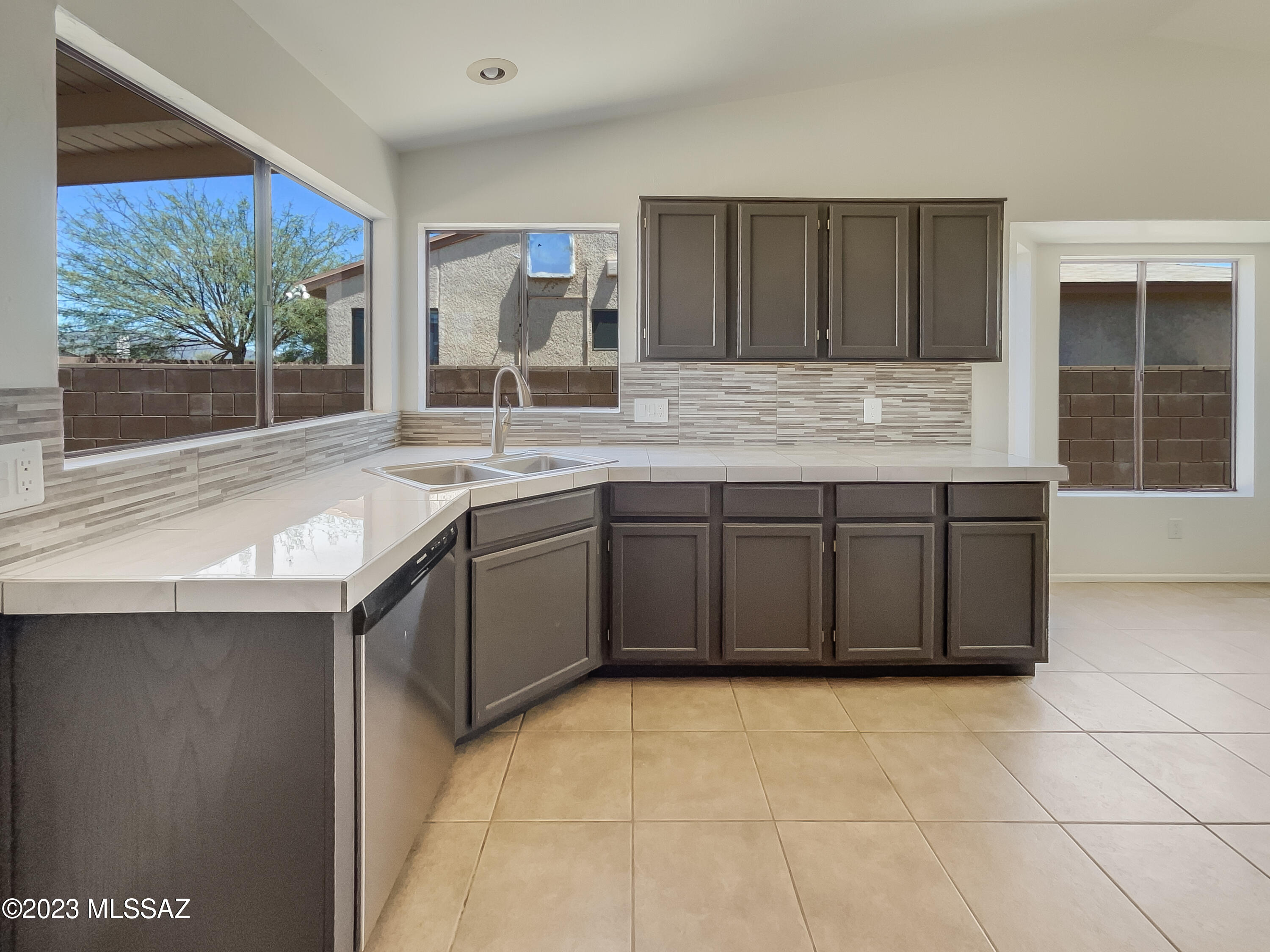 Macalester Park (1-142) - Residential