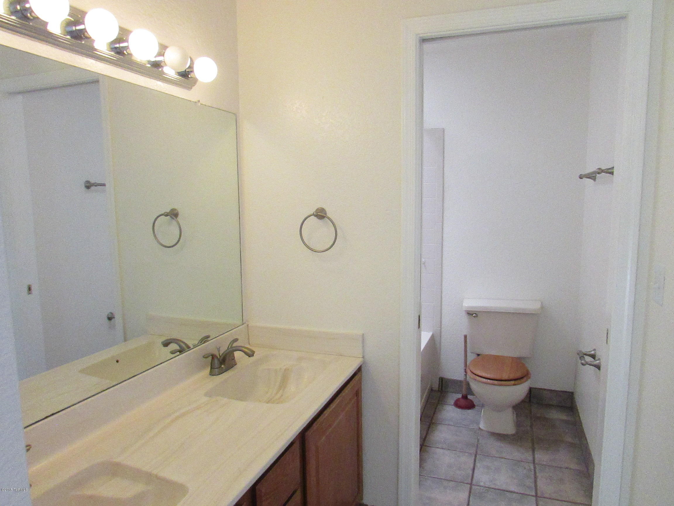 Casitas De Palo Santo II - Residential Lease