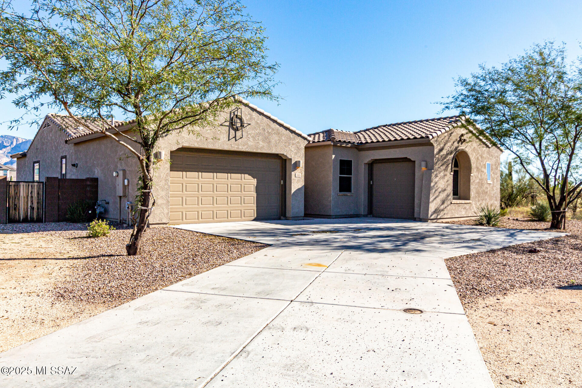 Saguaros Viejos West - Residential