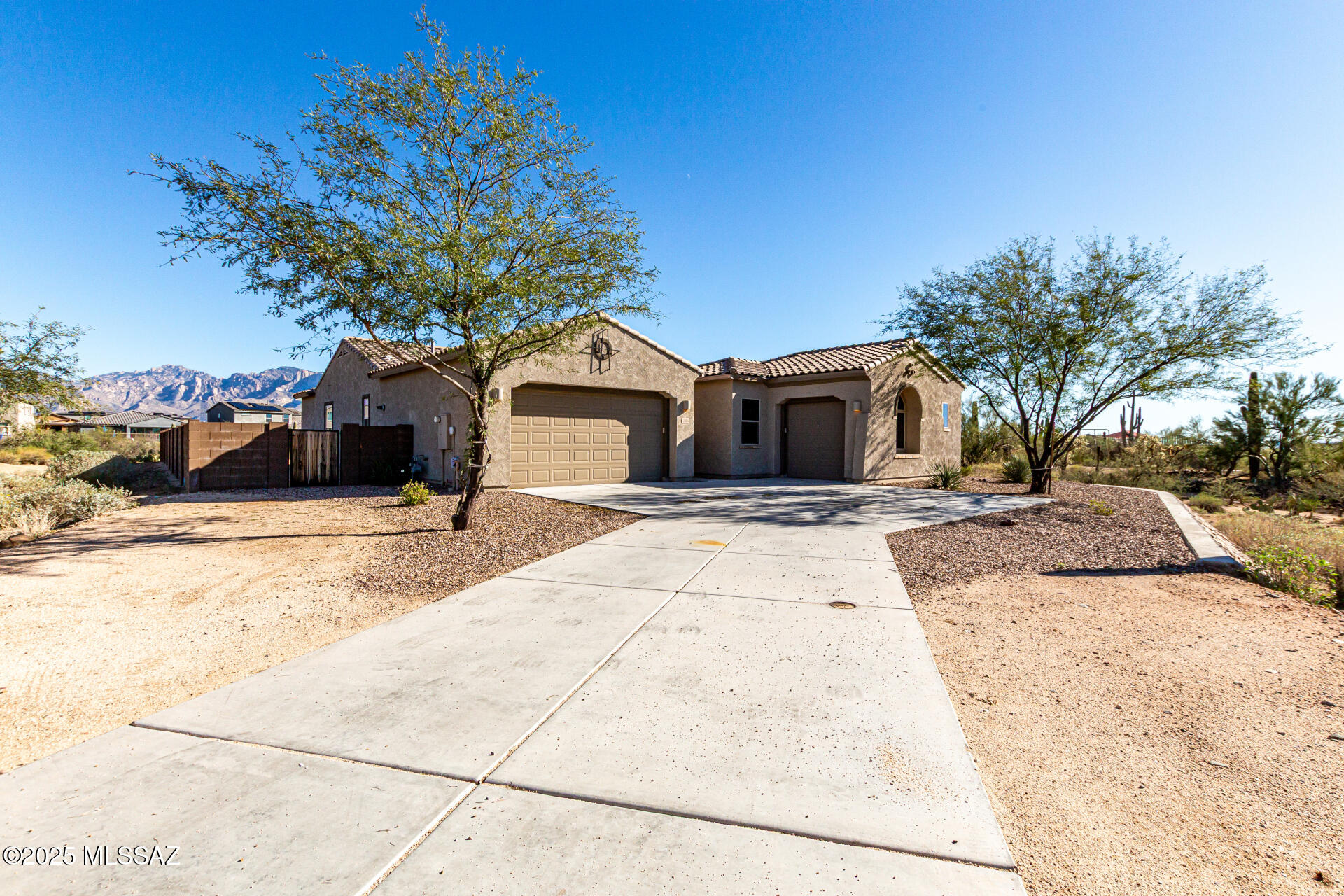 Saguaros Viejos West - Residential