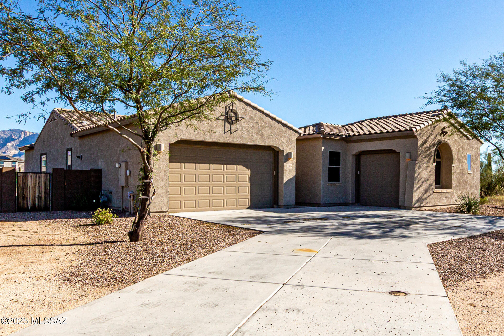 Saguaros Viejos West - Residential